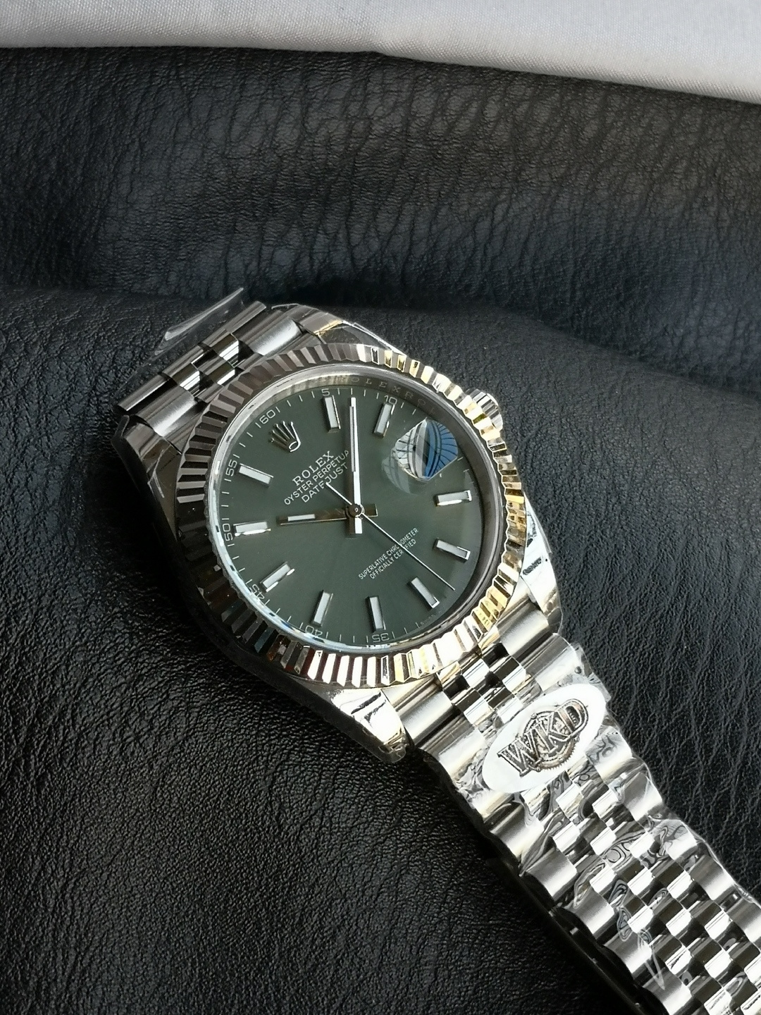 Rolex 高仿 男款 Datejust 綠面腕錶 經典狗牙圈設計| 10 Rolex 高仿 男款 Datejust 綠面腕錶 經典狗牙圈設計