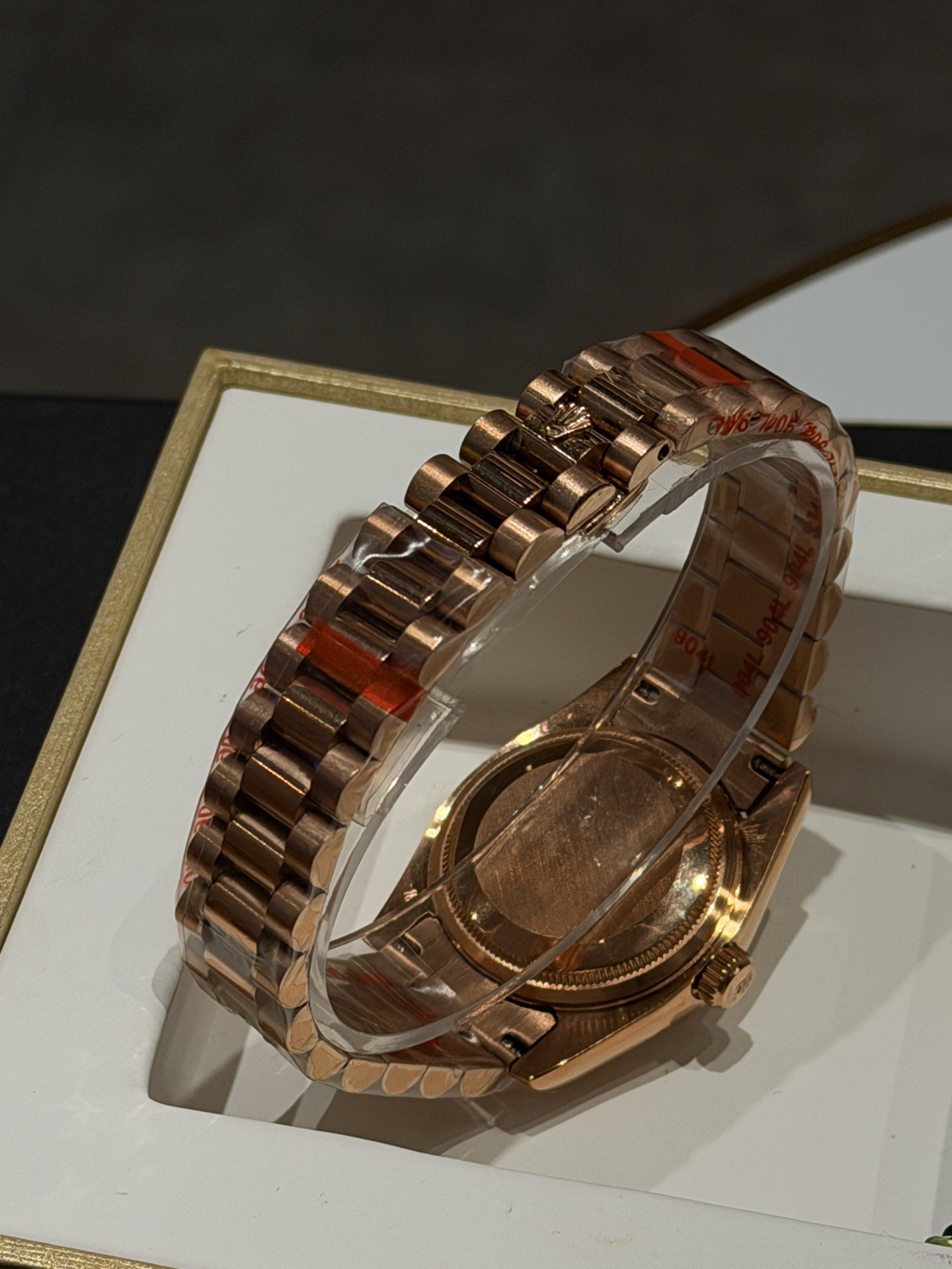 Rolex 一比一 女款 Cellini 鑽圈玫瑰金腕錶 優雅氣質款| 11 Rolex 一比一 女款 Cellini 鑽圈玫瑰金腕錶 優雅氣質款
