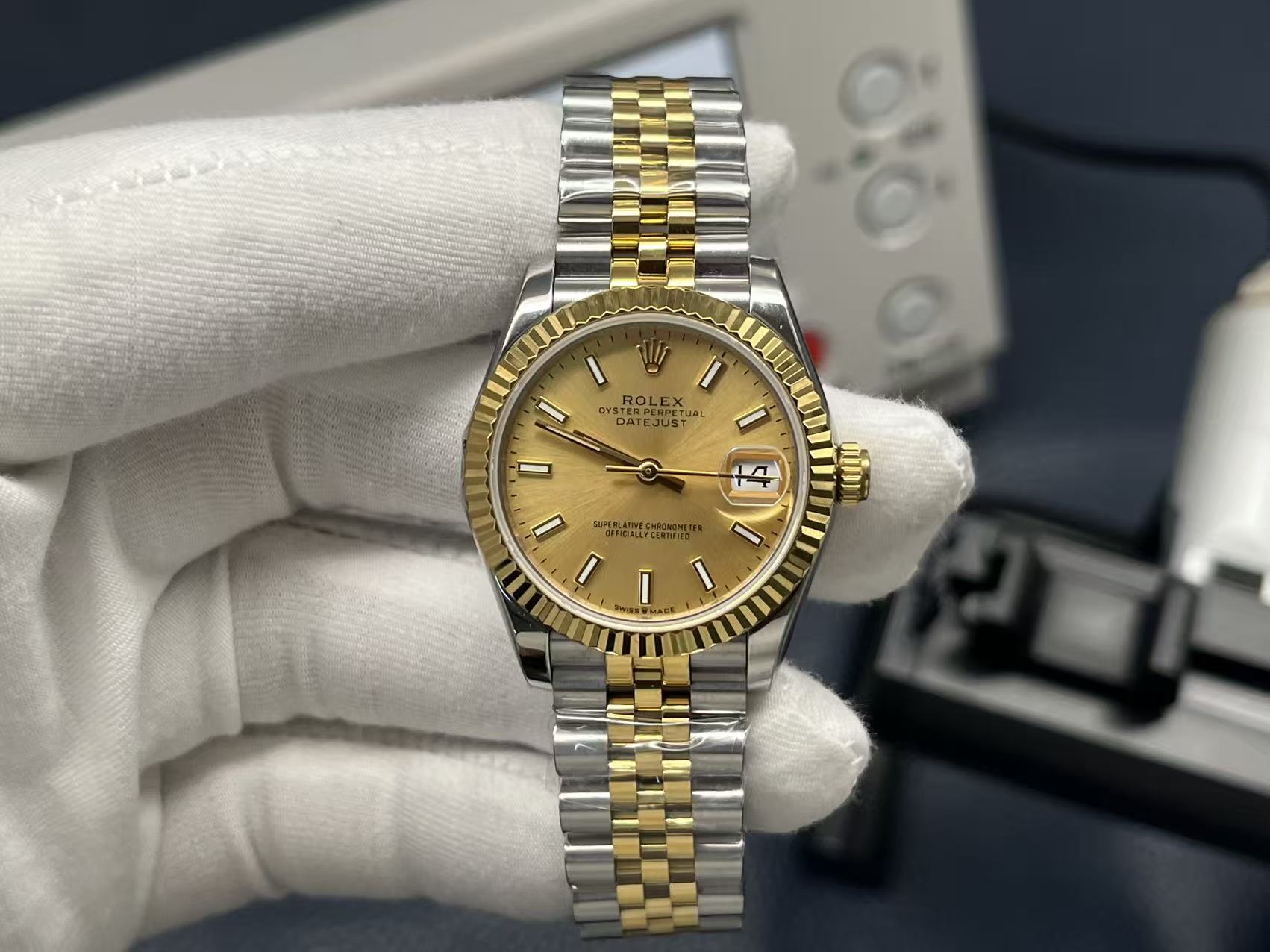 Rolex 高仿 男款 Datejust 金面腕錶 經典百搭款| 13 Rolex 高仿 男款 Datejust 金面腕錶 經典百搭款