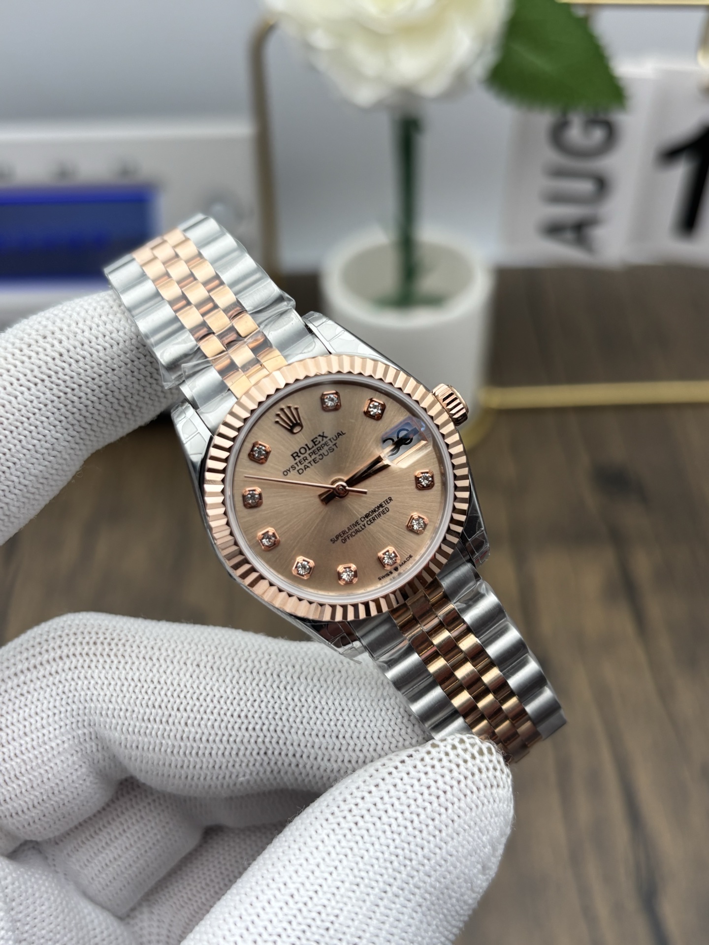 Rolex A貨 女款 Cellini 白面鑽圈腕錶 經典優雅款| 11 Rolex A貨 女款 Cellini 白面鑽圈腕錶 經典優雅款