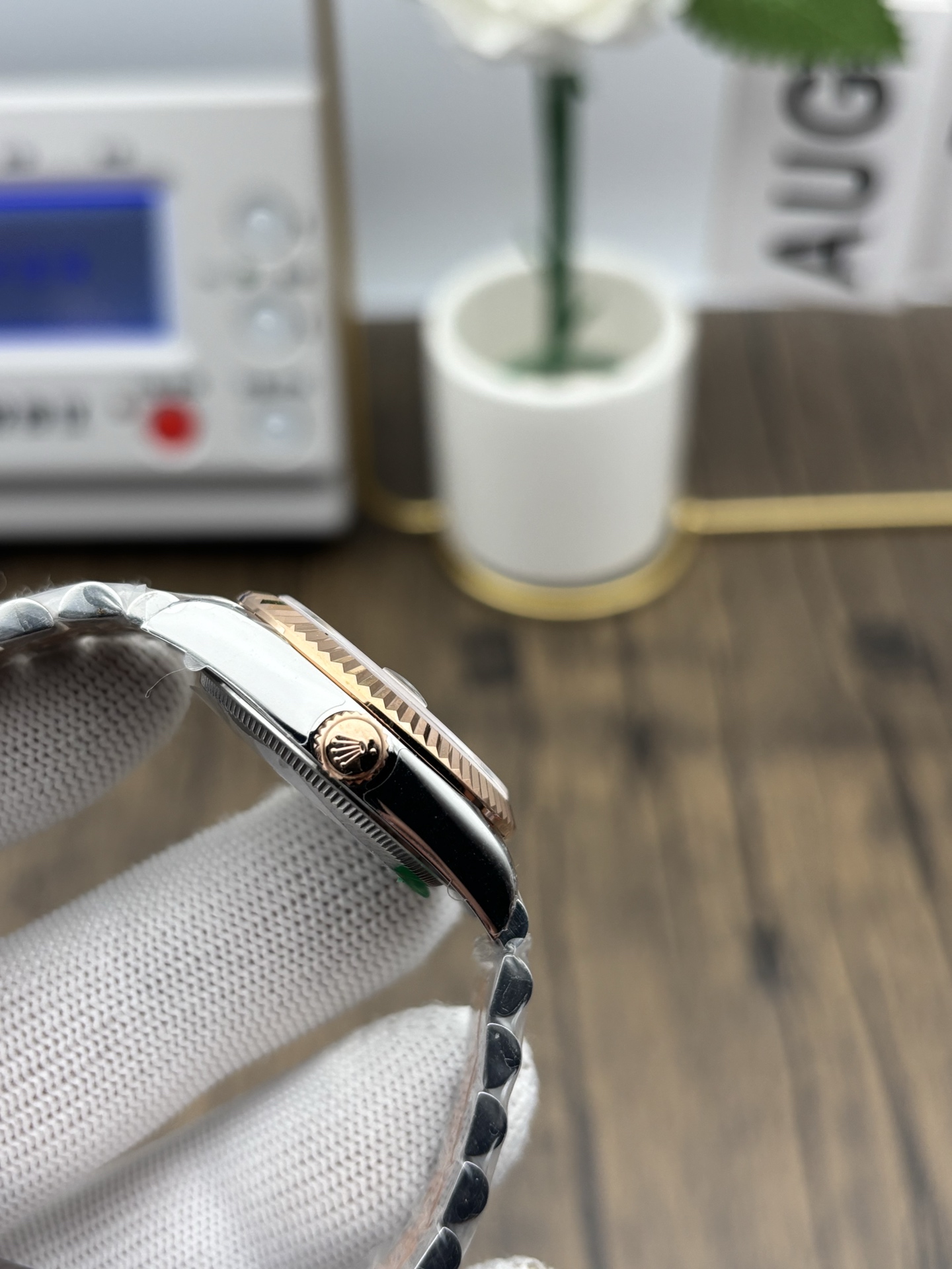 Rolex A貨 女款 Cellini 白面鑽圈腕錶 經典優雅款| 10 Rolex A貨 女款 Cellini 白面鑽圈腕錶 經典優雅款