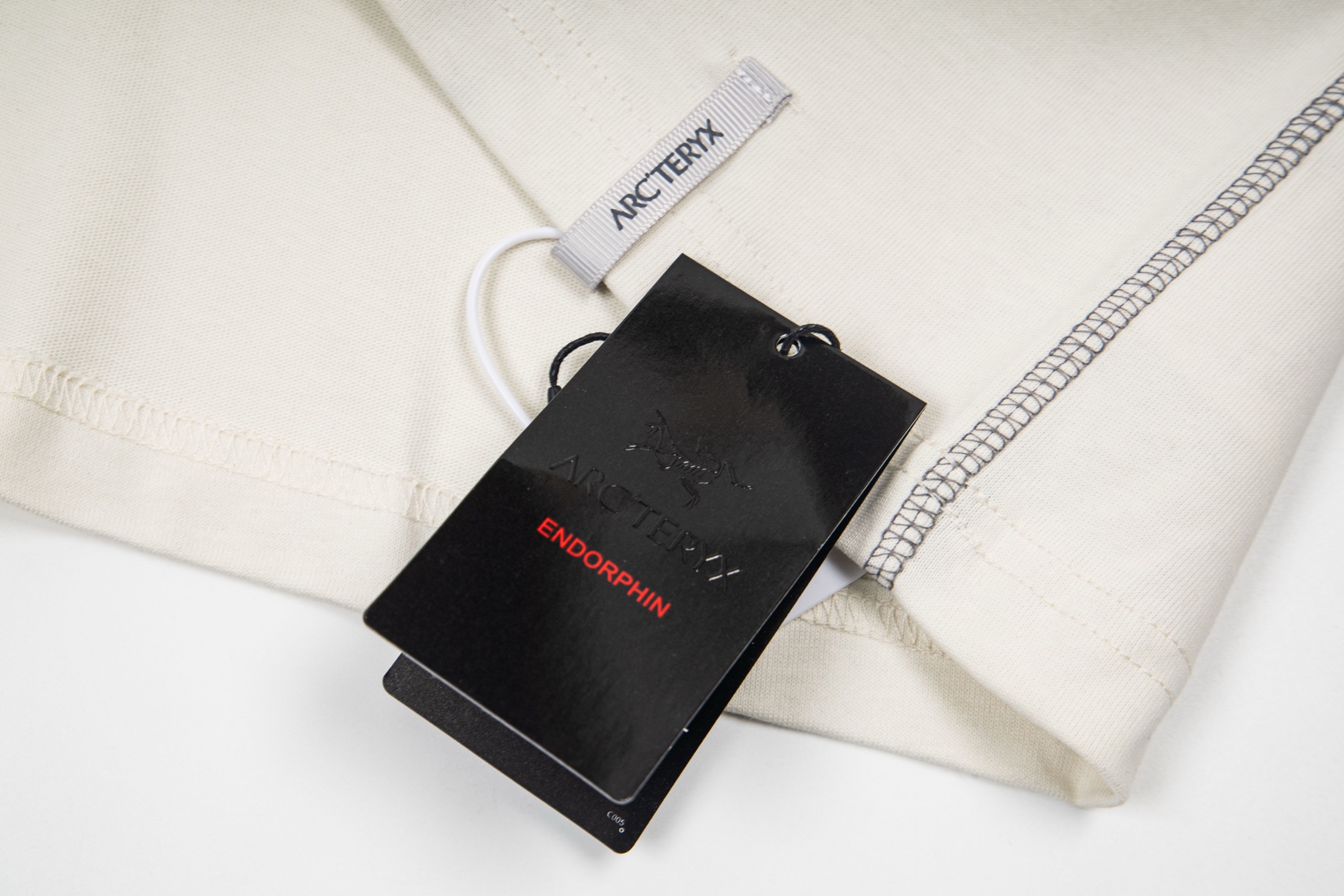 ARC'TERYX 一比一 男款短袖T恤 經典刺繡標誌 運動休閒風| 8 ARC'TERYX 一比一 男款短袖T恤 經典刺繡標誌 運動休閒風