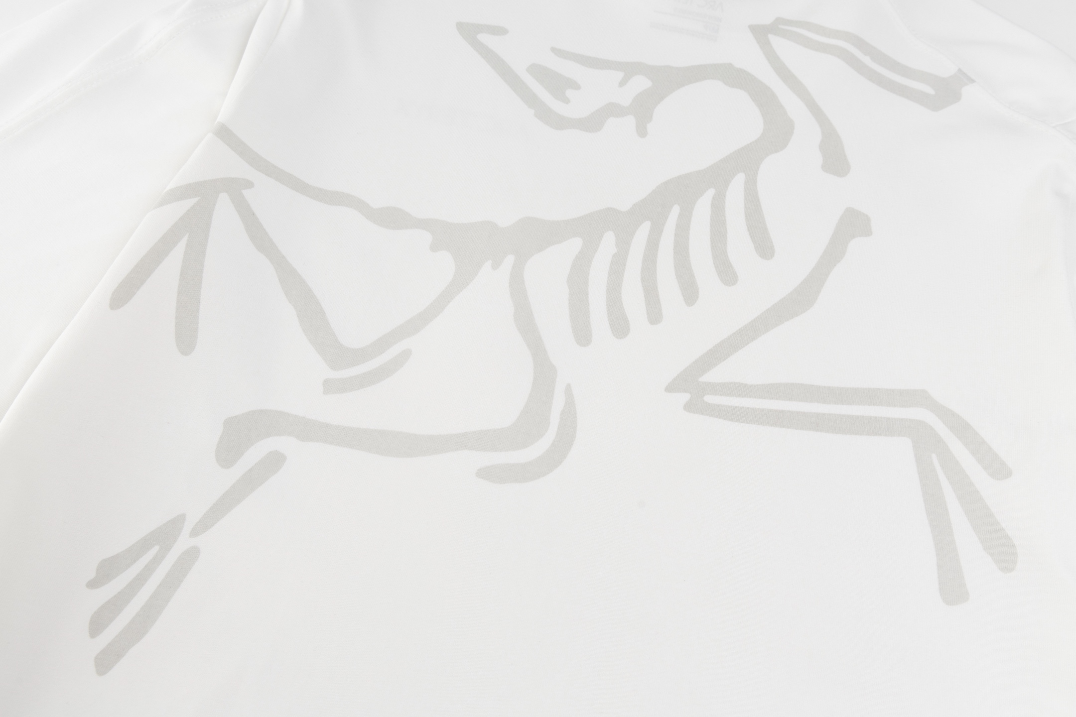 ARC'TERYX 高仿 男款短袖T恤 極簡純色設計 百搭基礎款| 9 ARC'TERYX 高仿 男款短袖T恤 極簡純色設計 百搭基礎款