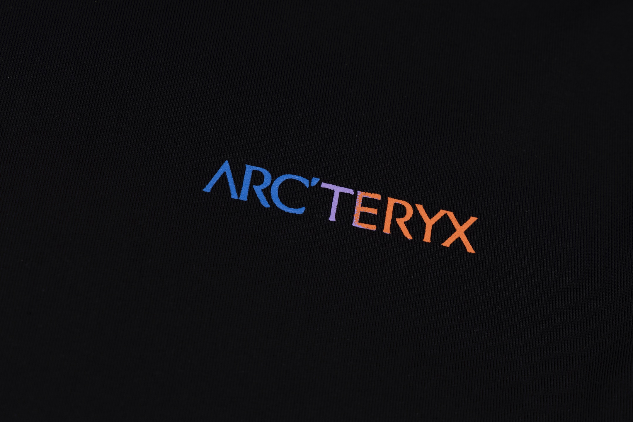 ARC'TERYX A貨 男款短袖T恤 彩色LOGO設計 街頭潮流款| 11 ARC'TERYX A貨 男款短袖T恤 彩色LOGO設計 街頭潮流款