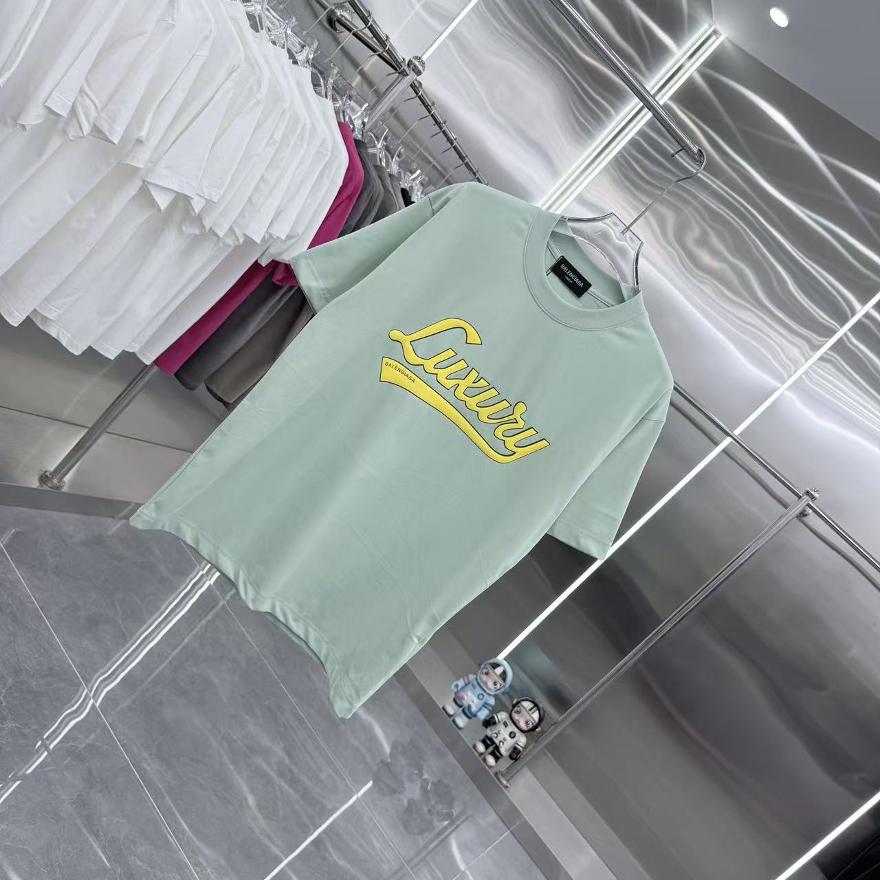 Balenciaga 一比一 Luxury字母印花短袖T恤 淺綠色清新休閒款| 13 Balenciaga 一比一 Luxury字母印花短袖T恤 淺綠色清新休閒款