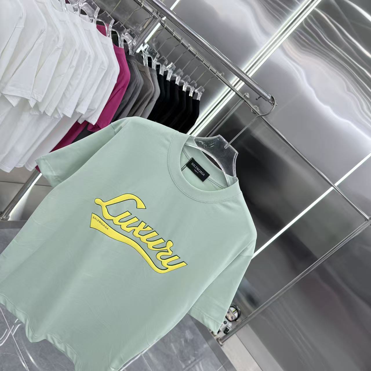 Balenciaga 一比一 Luxury字母印花短袖T恤 淺綠色清新休閒款| 12 Balenciaga 一比一 Luxury字母印花短袖T恤 淺綠色清新休閒款