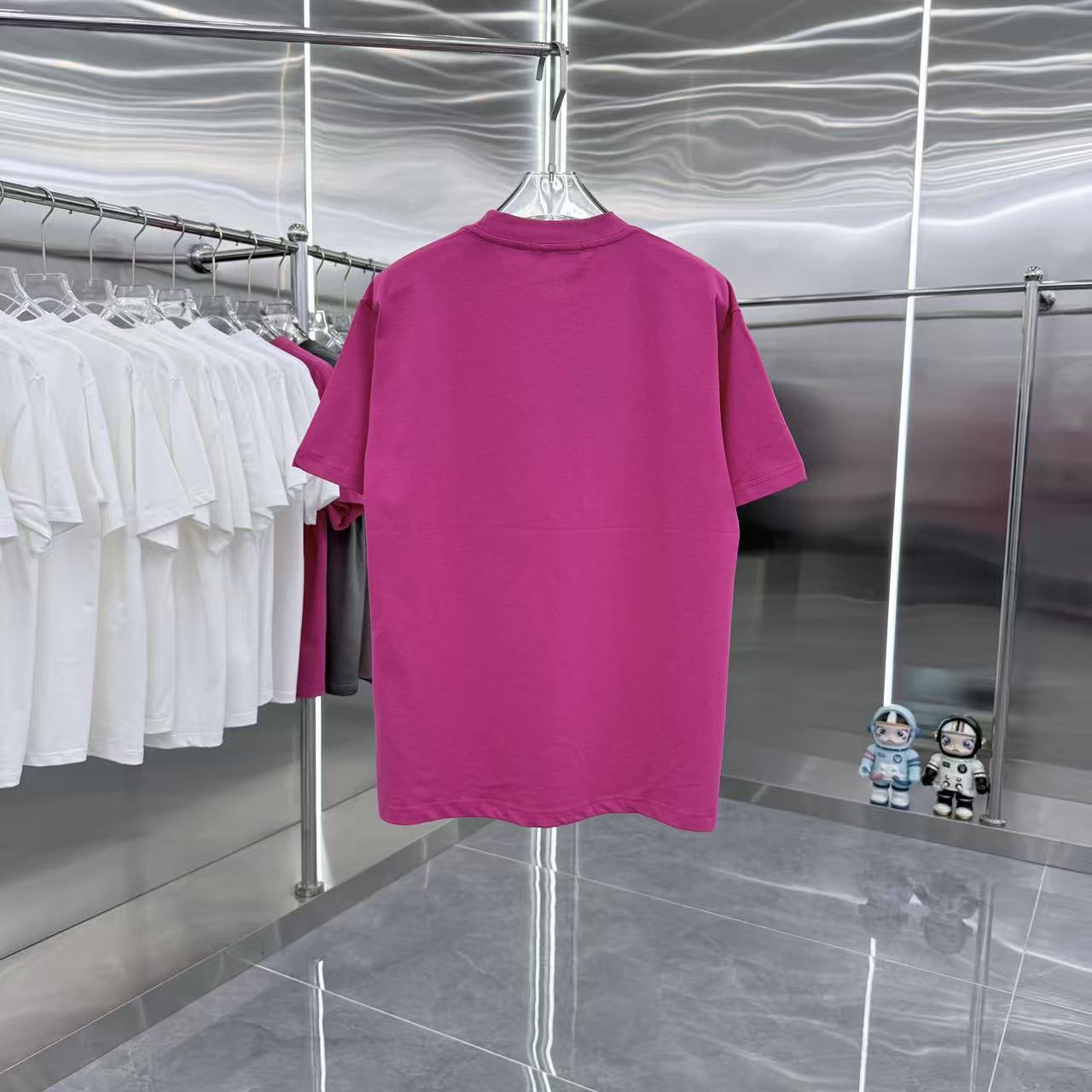 Balenciaga 高仿 Luxury字母印花短袖T恤 玫紅色潮流吸睛款| 8 Balenciaga 高仿 Luxury字母印花短袖T恤 玫紅色潮流吸睛款