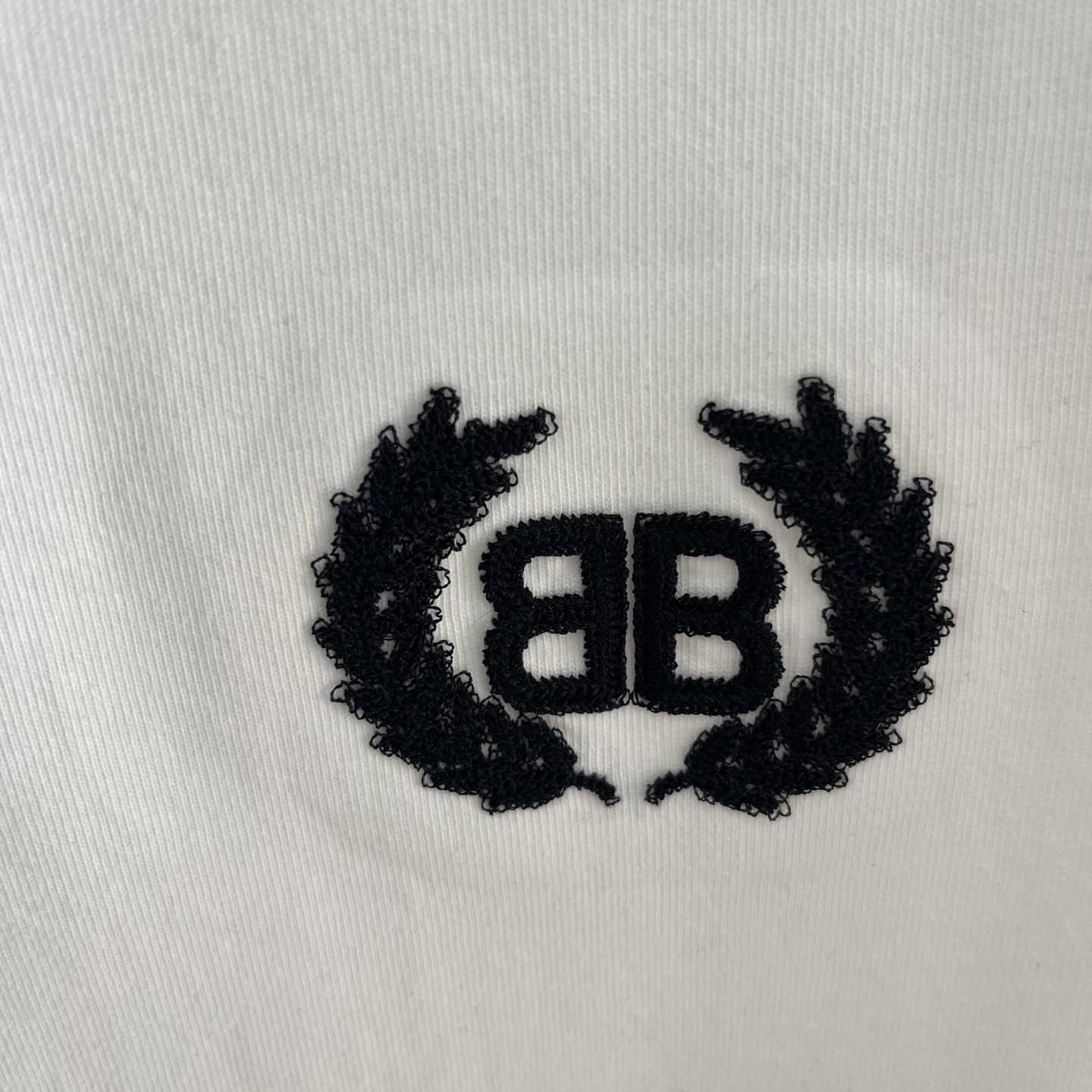 Balenciaga 高仿 背面字母印花短袖T恤 黑色潮流寬鬆款| 7 Balenciaga 高仿 背面字母印花短袖T恤 黑色潮流寬鬆款