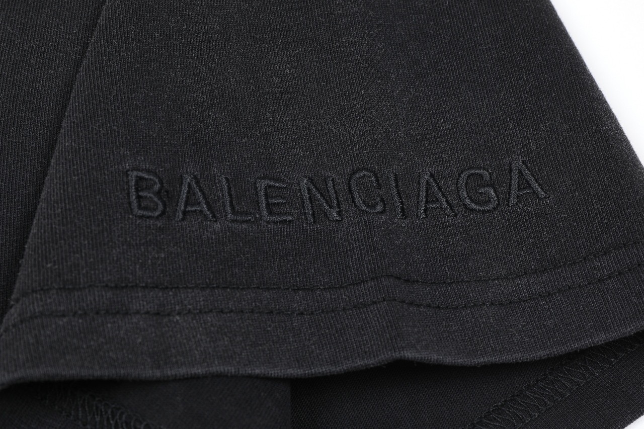 Balenciaga 一比一 五星印花短袖T恤 黑色街頭潮流寬鬆款| 8 Balenciaga 一比一 五星印花短袖T恤 黑色街頭潮流寬鬆款