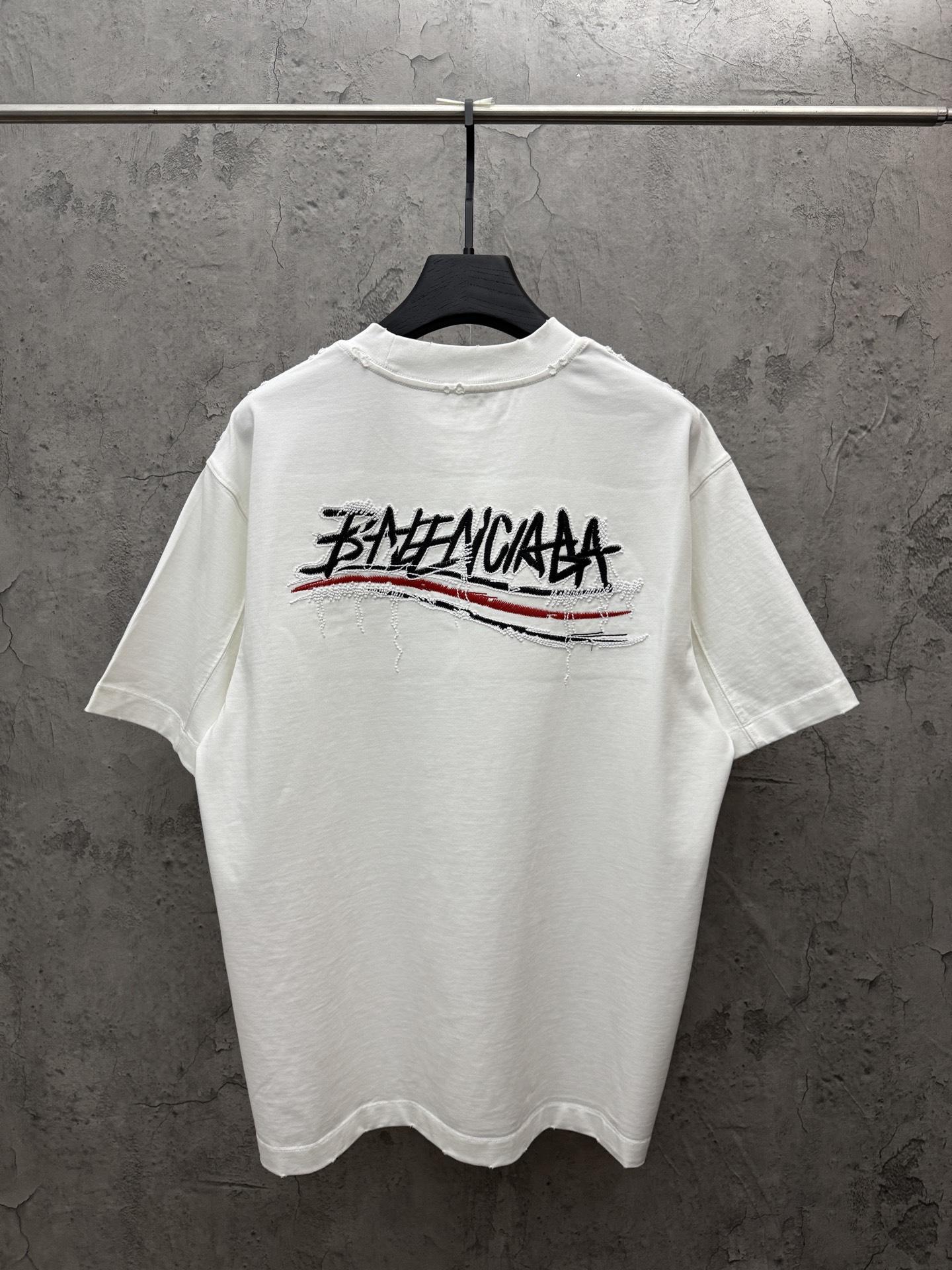 Balenciaga A貨 胸前刺繡字母短袖T恤 白色簡約休閒款| 14 Balenciaga A貨 胸前刺繡字母短袖T恤 白色簡約休閒款