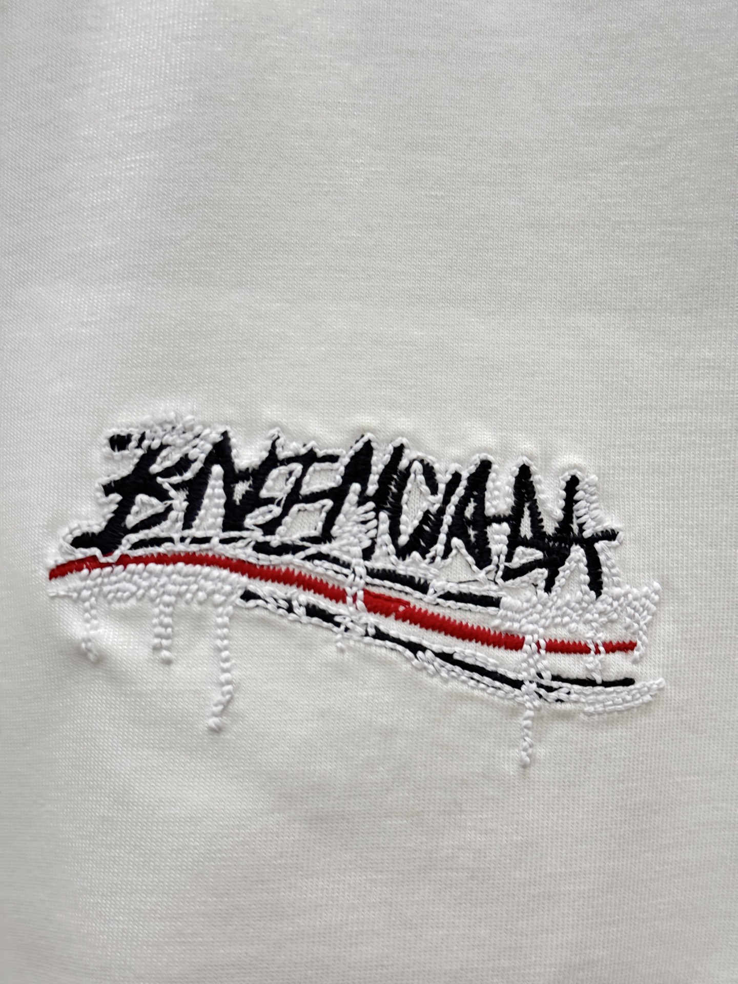 Balenciaga A貨 胸前刺繡字母短袖T恤 白色簡約休閒款| 10 Balenciaga A貨 胸前刺繡字母短袖T恤 白色簡約休閒款