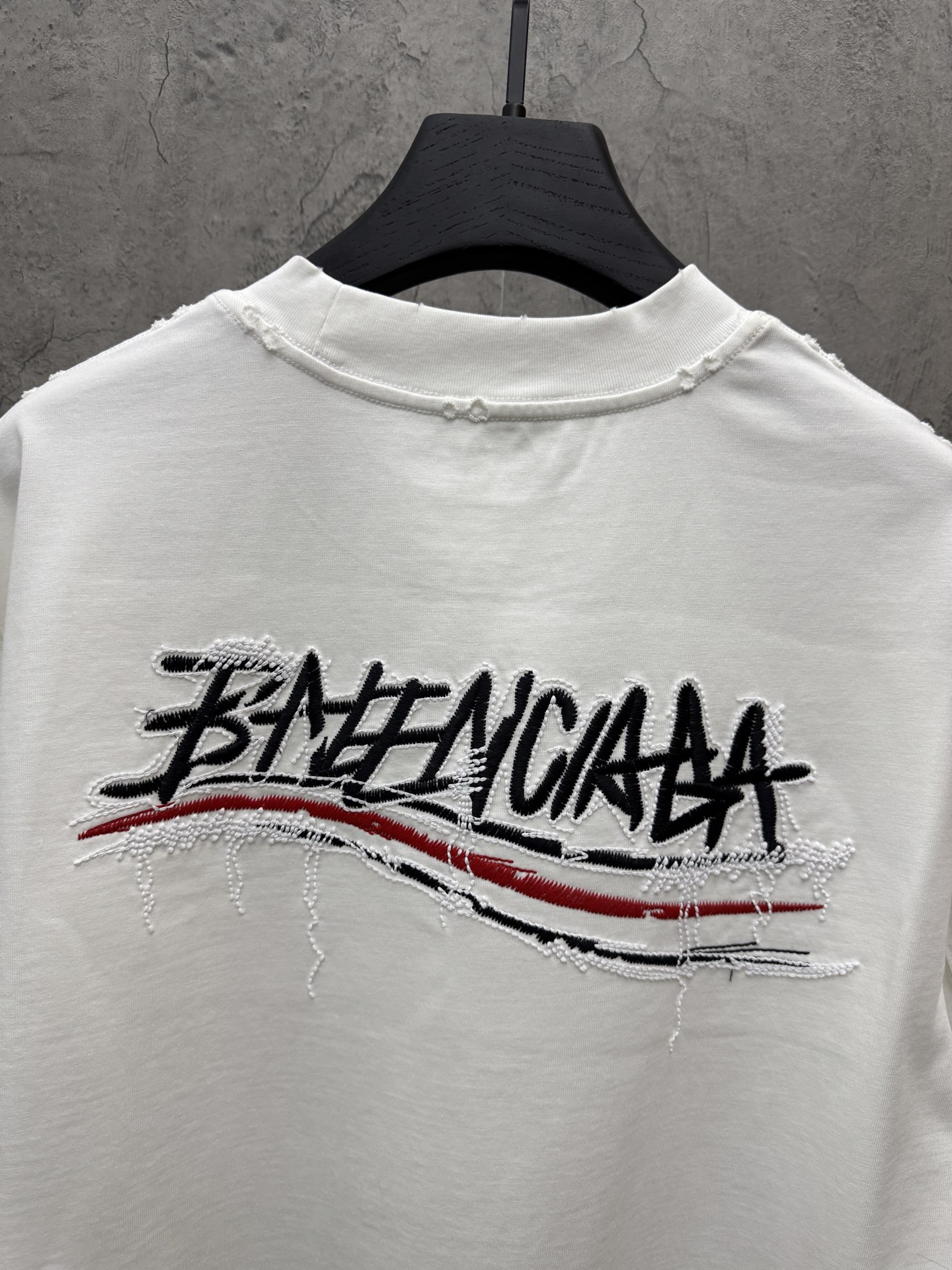 Balenciaga A貨 胸前刺繡字母短袖T恤 白色簡約休閒款| 9 Balenciaga A貨 胸前刺繡字母短袖T恤 白色簡約休閒款