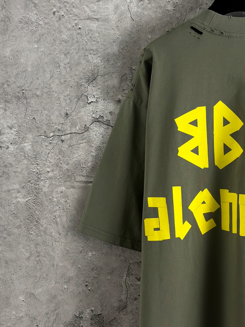 Balenciaga 高仿 男款 字母印花寬鬆短袖T恤 做舊潮流百搭款| 13 Balenciaga 高仿 男款 字母印花寬鬆短袖T恤 做舊潮流百搭款