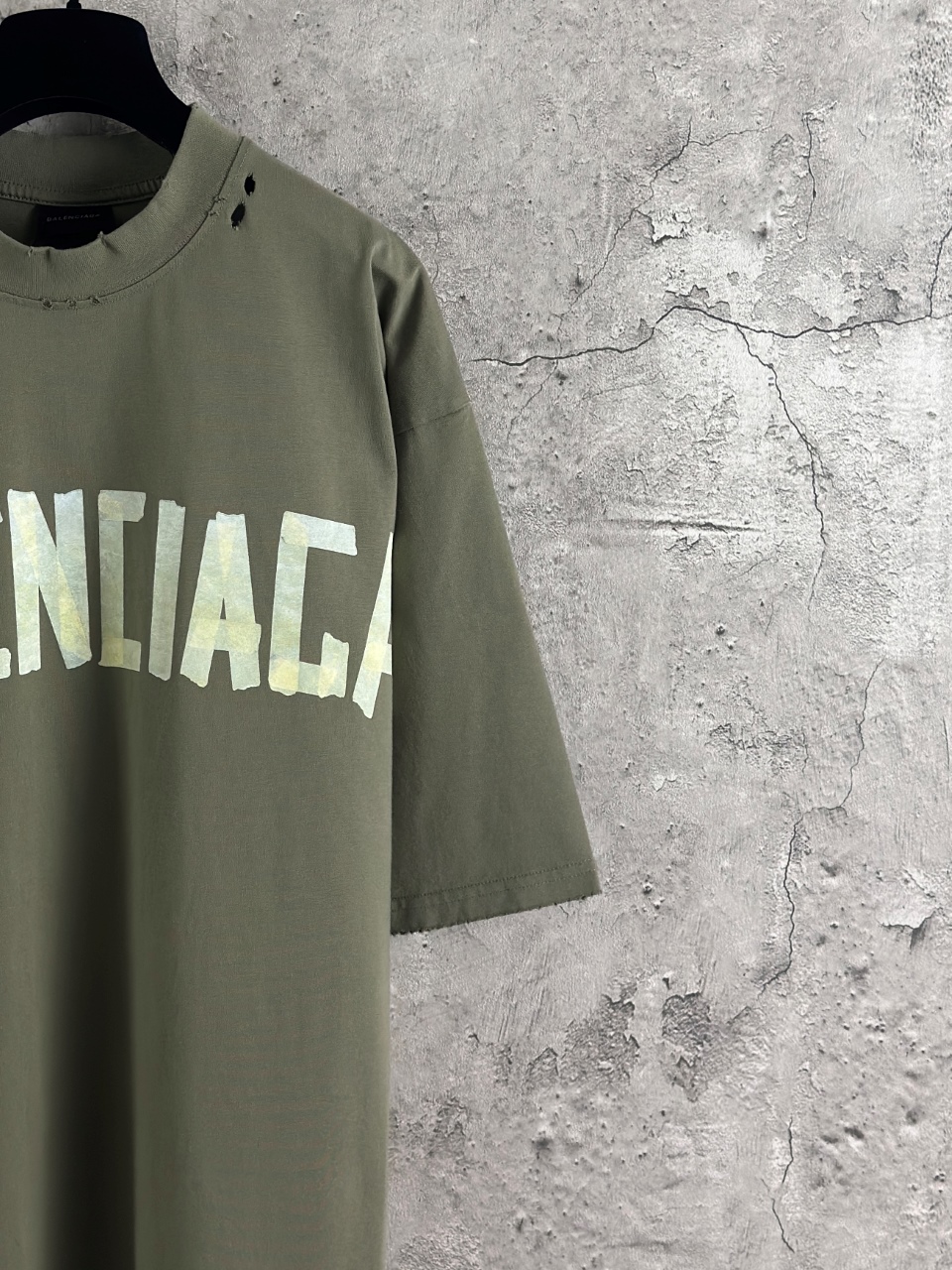 Balenciaga 高仿 男款 字母印花寬鬆短袖T恤 做舊潮流百搭款| 9 Balenciaga 高仿 男款 字母印花寬鬆短袖T恤 做舊潮流百搭款