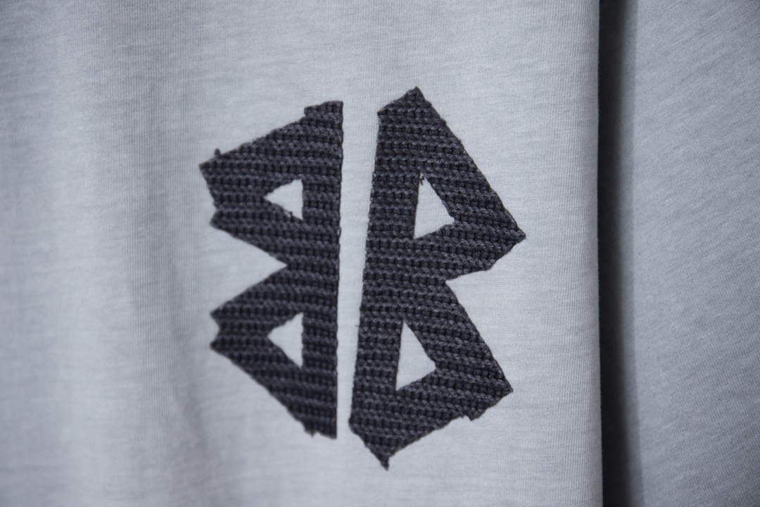 Balenciaga 高仿 雙B刺繡短袖T恤 潮流寬鬆休閒上衣 淺灰色| 12 Balenciaga 高仿 雙B刺繡短袖T恤 潮流寬鬆休閒上衣 淺灰色