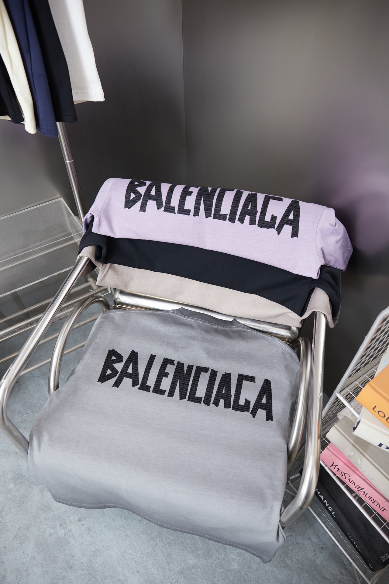 Balenciaga 高仿 雙B刺繡短袖T恤 潮流寬鬆休閒上衣 淺灰色| 8 Balenciaga 高仿 雙B刺繡短袖T恤 潮流寬鬆休閒上衣 淺灰色