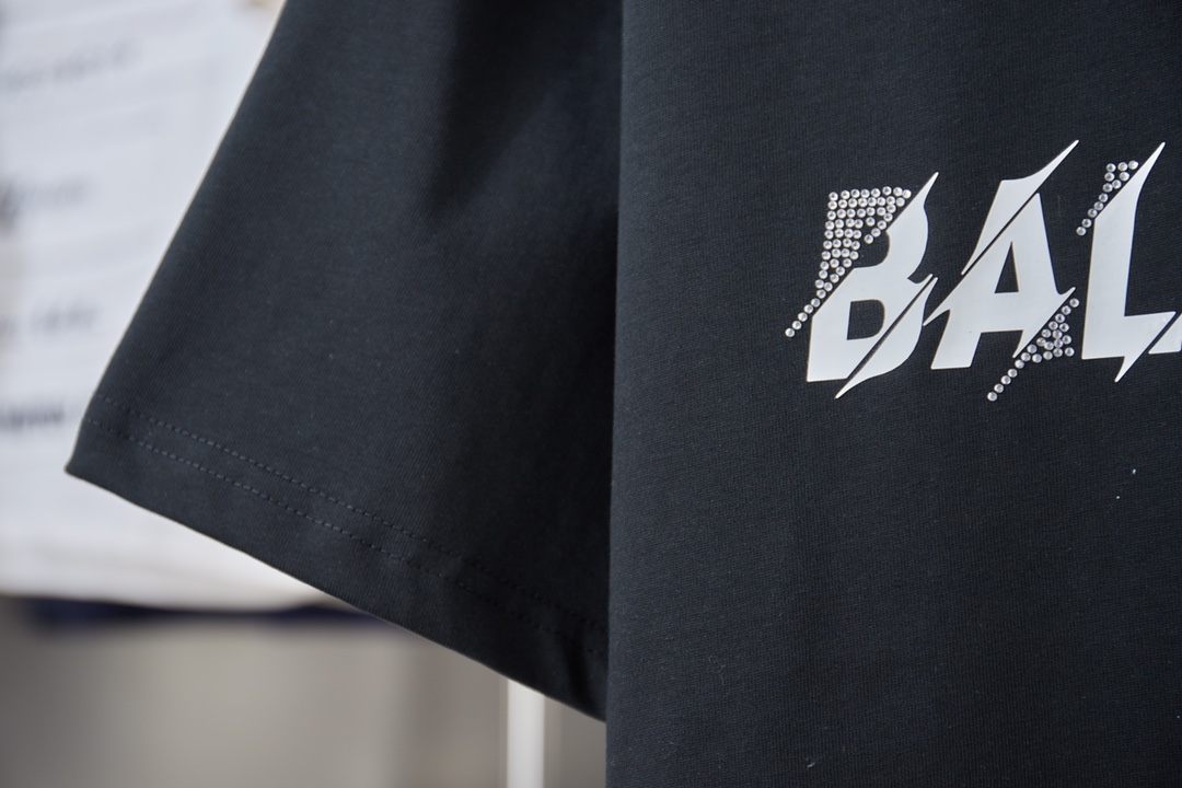 Balenciaga 高仿 個性字母印花短袖T恤 潮流寬鬆休閒上衣 黑色| 10 Balenciaga 高仿 個性字母印花短袖T恤 潮流寬鬆休閒上衣 黑色