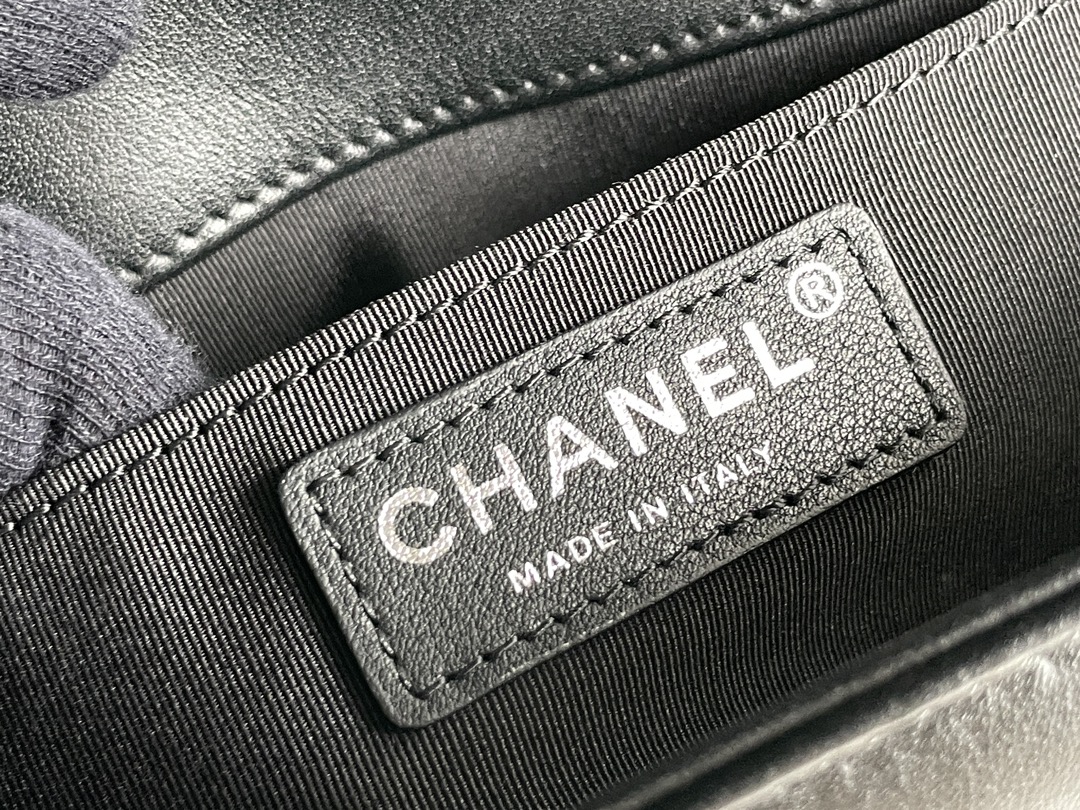 CHANEL原單Boy Chanel深藍色菱格鏈條包復古金屬扣款| 7 CHANEL原單Boy Chanel深藍色菱格鏈條包復古金屬扣款
