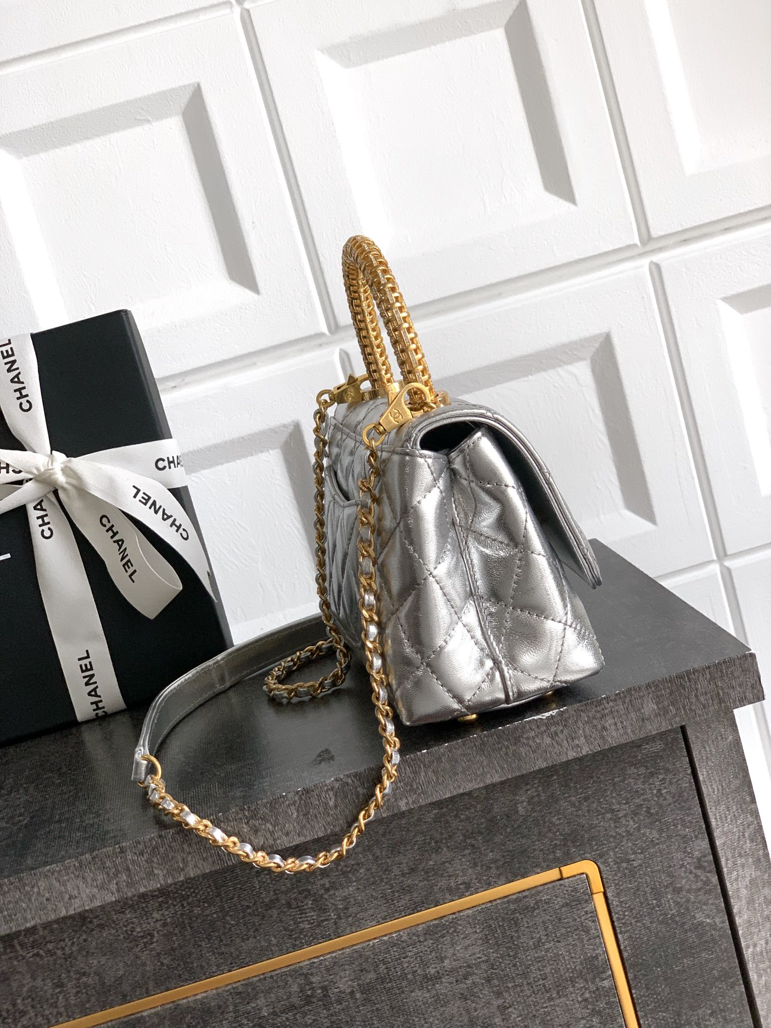 Chanel 高仿 女款 Coco Handle 小號菱格手提包 銀色 個性質感款| 14 Chanel 高仿 女款 Coco Handle 小號菱格手提包 銀色 個性質感款