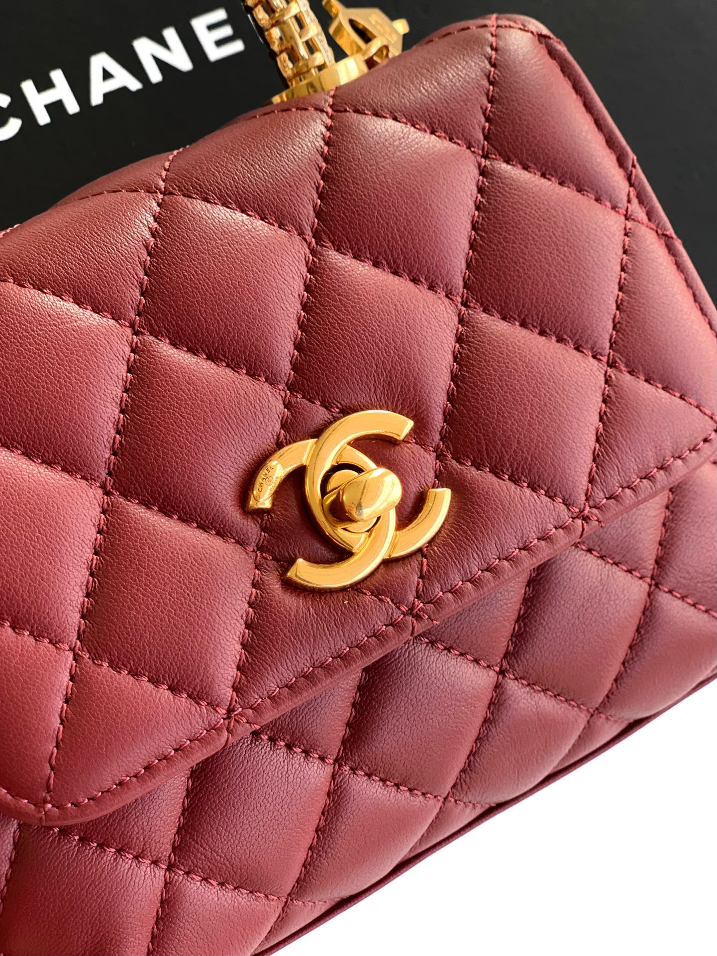 Chanel 一比一 女款 Coco Handle 迷你菱格手提包 紅色 小香風款| 10 Chanel 一比一 女款 Coco Handle 迷你菱格手提包 紅色 小香風款