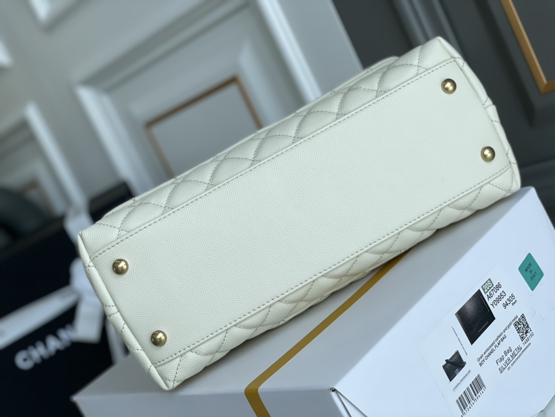Chanel A貨 女款 Coco Handle 小號菱格手提包 白色 經典氣質款| 12 Chanel A貨 女款 Coco Handle 小號菱格手提包 白色 經典氣質款
