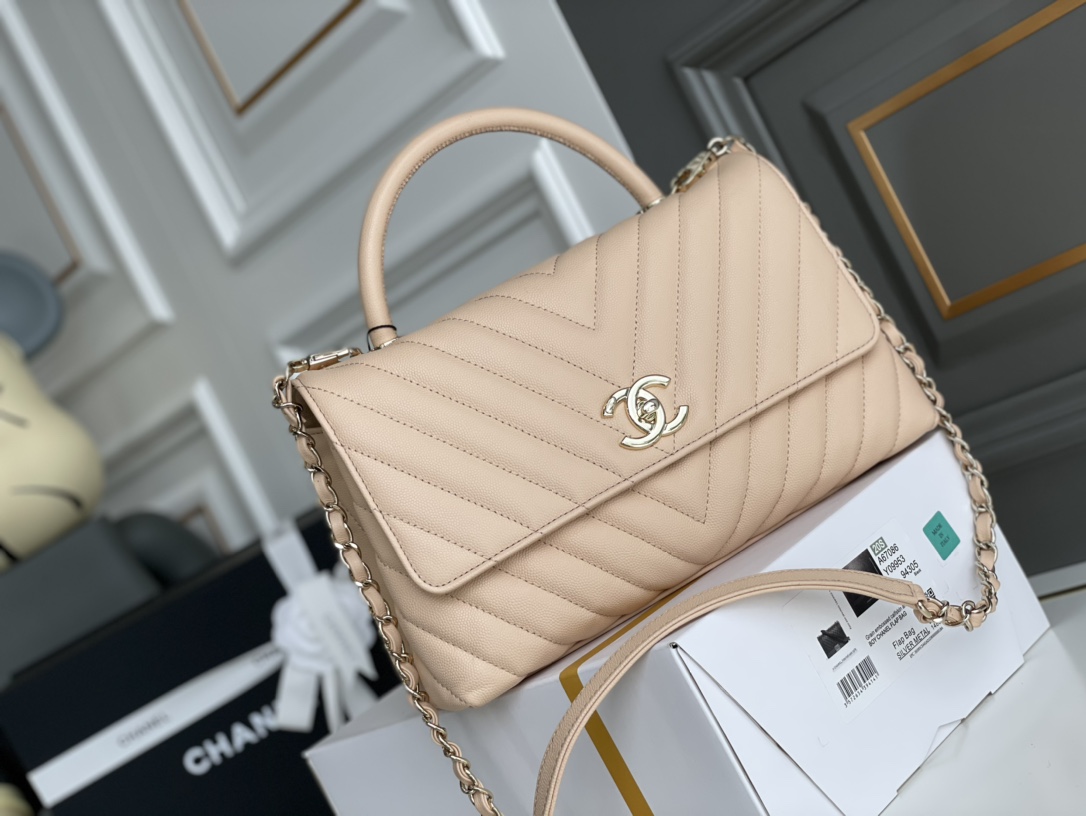 CHANEL 高仿 Coco Handle 手提包 大號 米杏色 菱格紋翻蓋鏈條包| 14 CHANEL 高仿 Coco Handle 手提包 大號 米杏色 菱格紋翻蓋鏈條包
