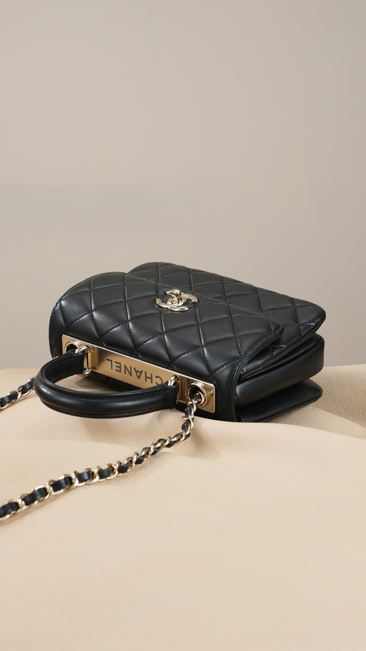 CHANEL 一比一 Coco Handle 手提包 小號 黑色菱格紋鏈條翻蓋包| 9 CHANEL 一比一 Coco Handle 手提包 小號 黑色菱格紋鏈條翻蓋包