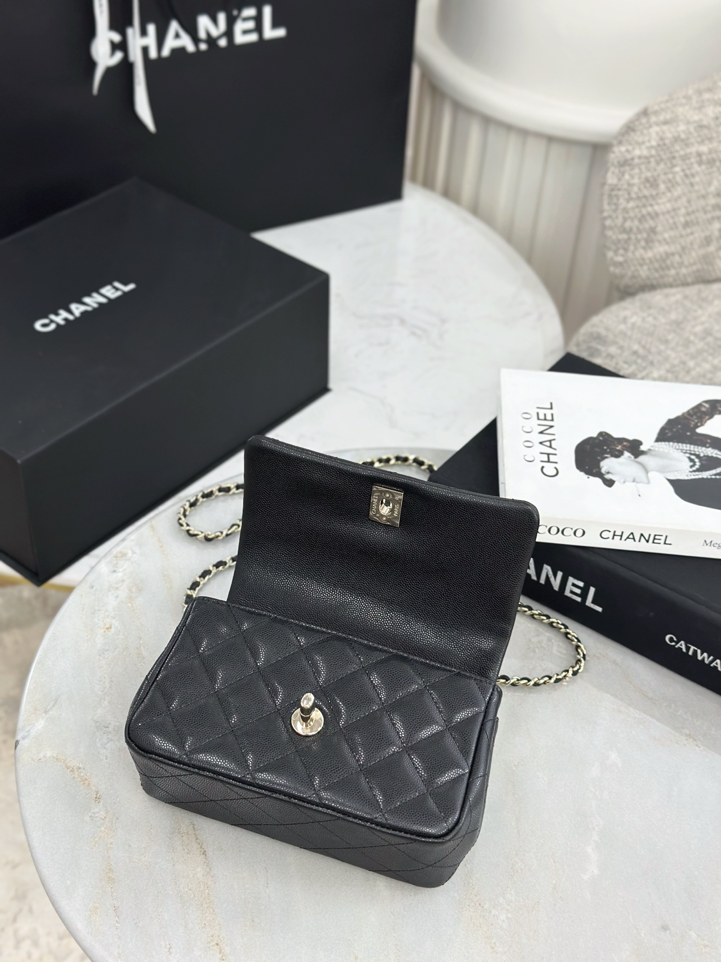 CHANEL A貨 Coco Handle 迷你手提包 黑色荔枝紋菱格紋鏈條包| 9 CHANEL A貨 Coco Handle 迷你手提包 黑色荔枝紋菱格紋鏈條包