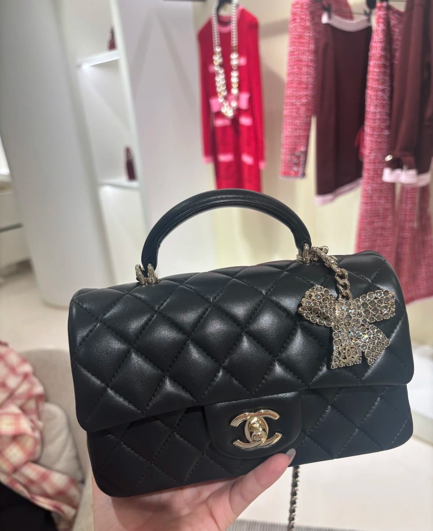 CHANEL 原單 Coco Handle 迷你手提包 黑色菱格紋翻蓋鏈條包 吊飾款| 9 CHANEL 原單 Coco Handle 迷你手提包 黑色菱格紋翻蓋鏈條包 吊飾款