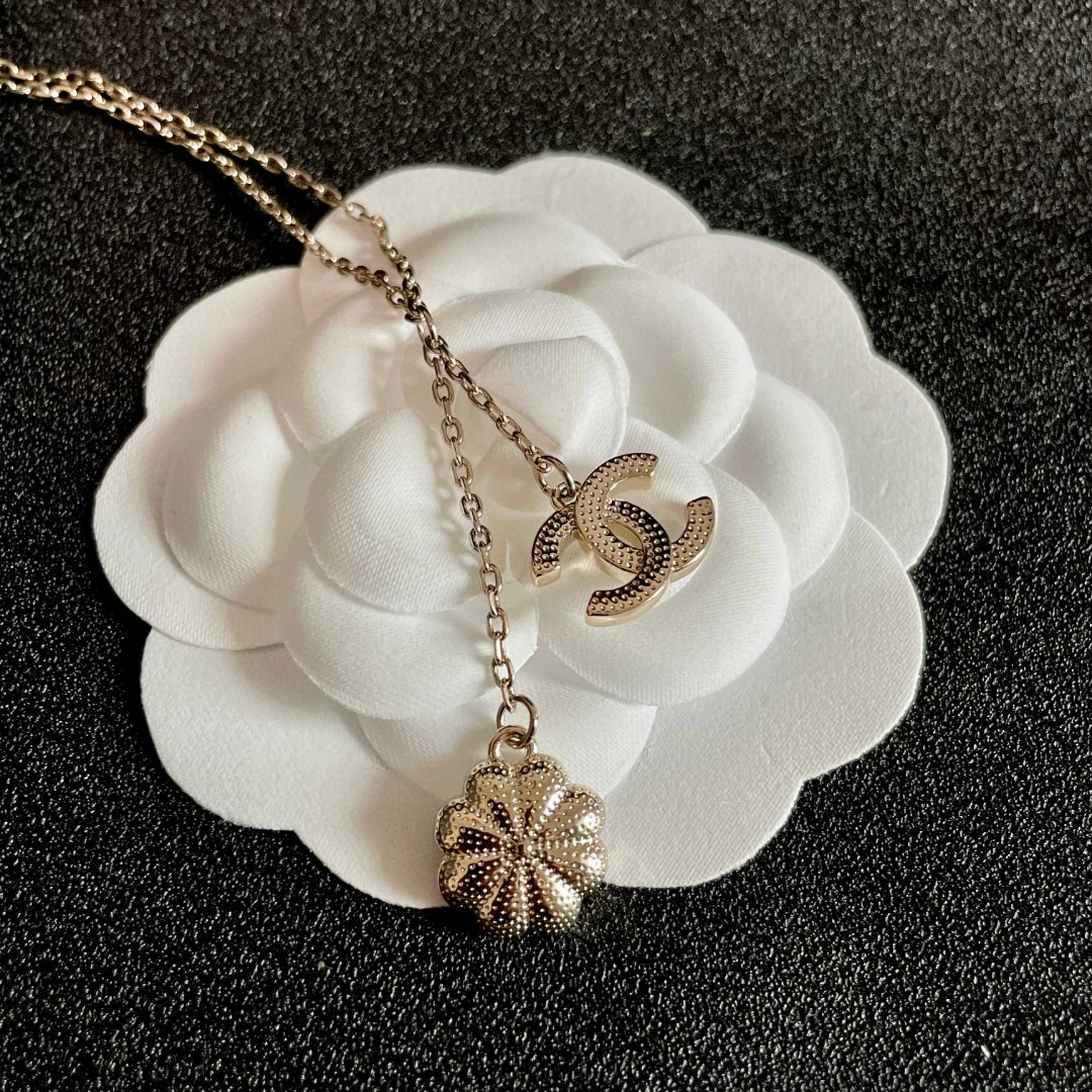 Chanel 原單雙C花朵吊墜項鍊 女款精緻鎖骨鍊 氣質百搭| 14 Chanel 原單雙C花朵吊墜項鍊 女款精緻鎖骨鍊 氣質百搭