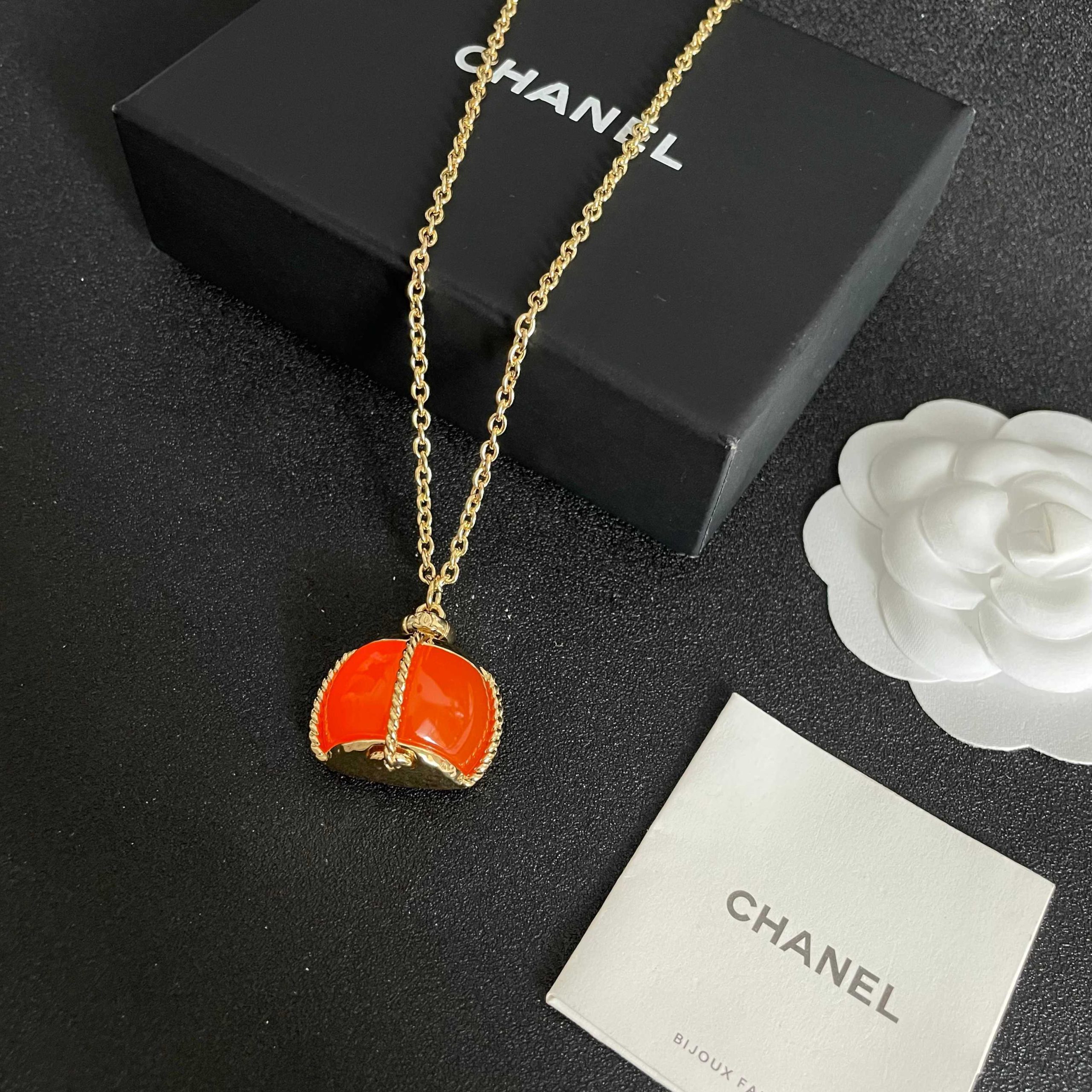 Chanel 高仿南瓜造型項鍊 女款復古設計 個性時尚款| 11 Chanel 高仿南瓜造型項鍊 女款復古設計 個性時尚款