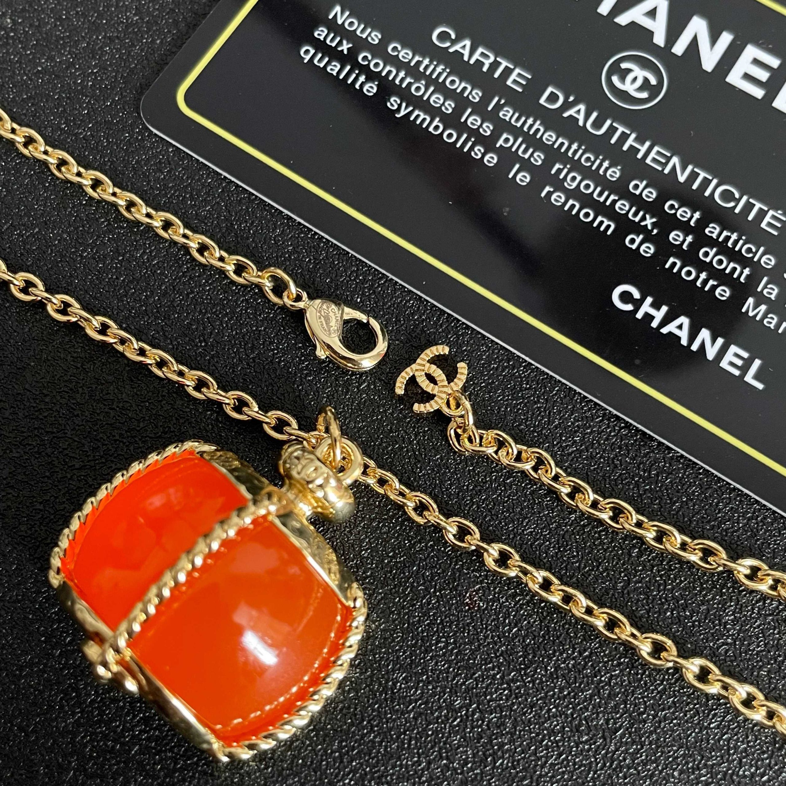 Chanel 高仿南瓜造型項鍊 女款復古設計 個性時尚款| 9 Chanel 高仿南瓜造型項鍊 女款復古設計 個性時尚款