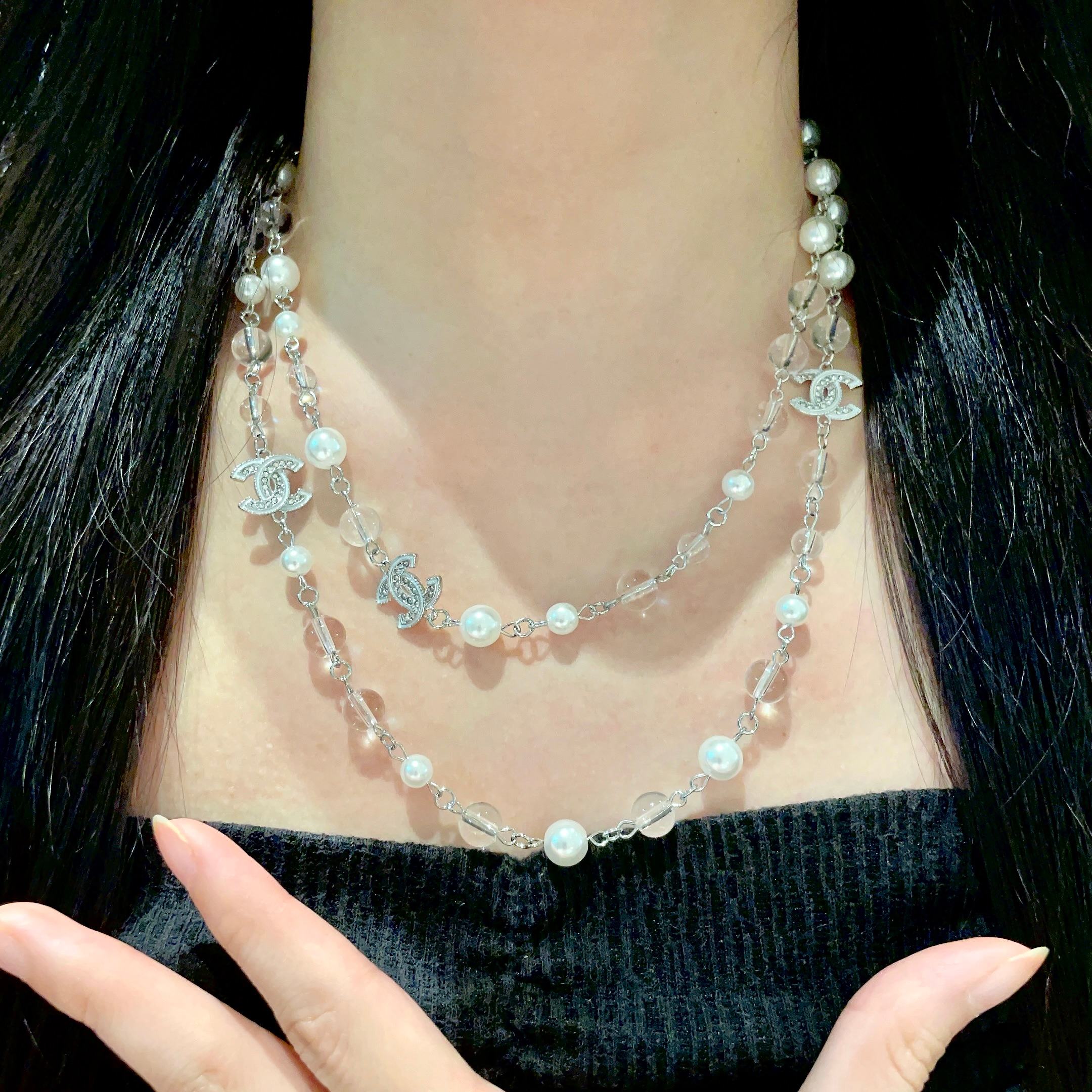 Chanel 高仿雙層珍珠雙C項鍊 女款疊戴設計氣質百搭| 14 Chanel 高仿雙層珍珠雙C項鍊 女款疊戴設計氣質百搭