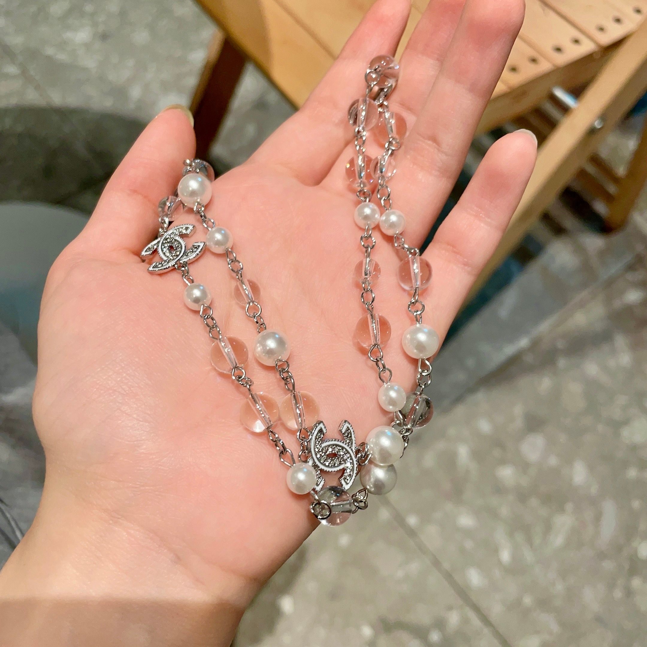 Chanel 高仿雙層珍珠雙C項鍊 女款疊戴設計氣質百搭| 12 Chanel 高仿雙層珍珠雙C項鍊 女款疊戴設計氣質百搭