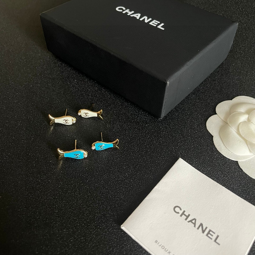 Chanel 一比一藍色魚造型耳環 女款清新設計雙C標誌款| 11 Chanel 一比一藍色魚造型耳環 女款清新設計雙C標誌款