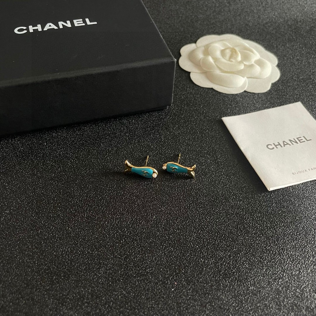 Chanel 一比一藍色魚造型耳環 女款清新設計雙C標誌款| 9 Chanel 一比一藍色魚造型耳環 女款清新設計雙C標誌款