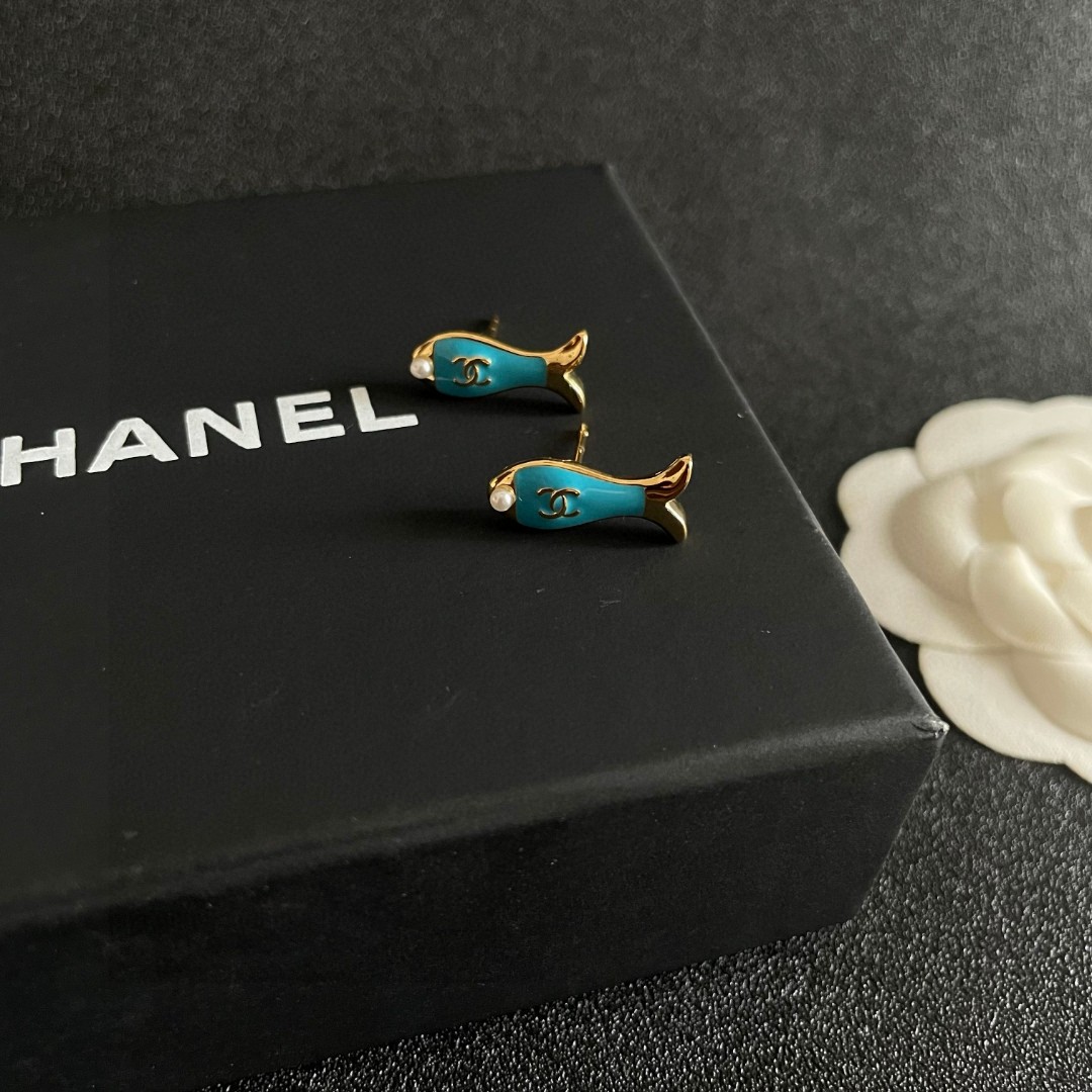 Chanel 一比一藍色魚造型耳環 女款清新設計雙C標誌款| 10 Chanel 一比一藍色魚造型耳環 女款清新設計雙C標誌款