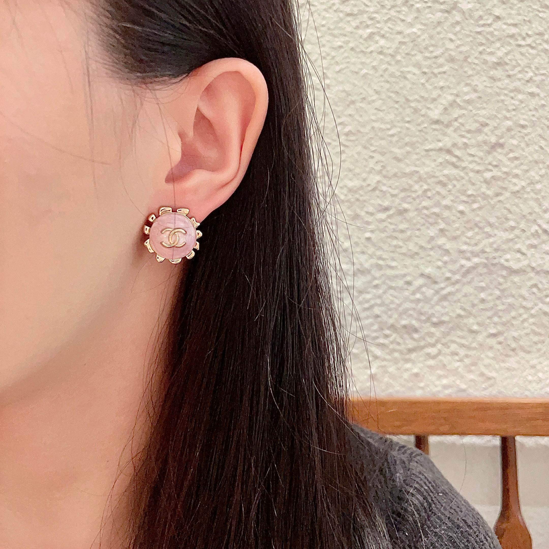 Chanel高仿復古太阳花耳環 女款氣質百搭高端耳飾| 13 Chanel高仿復古太阳花耳環 女款氣質百搭高端耳飾