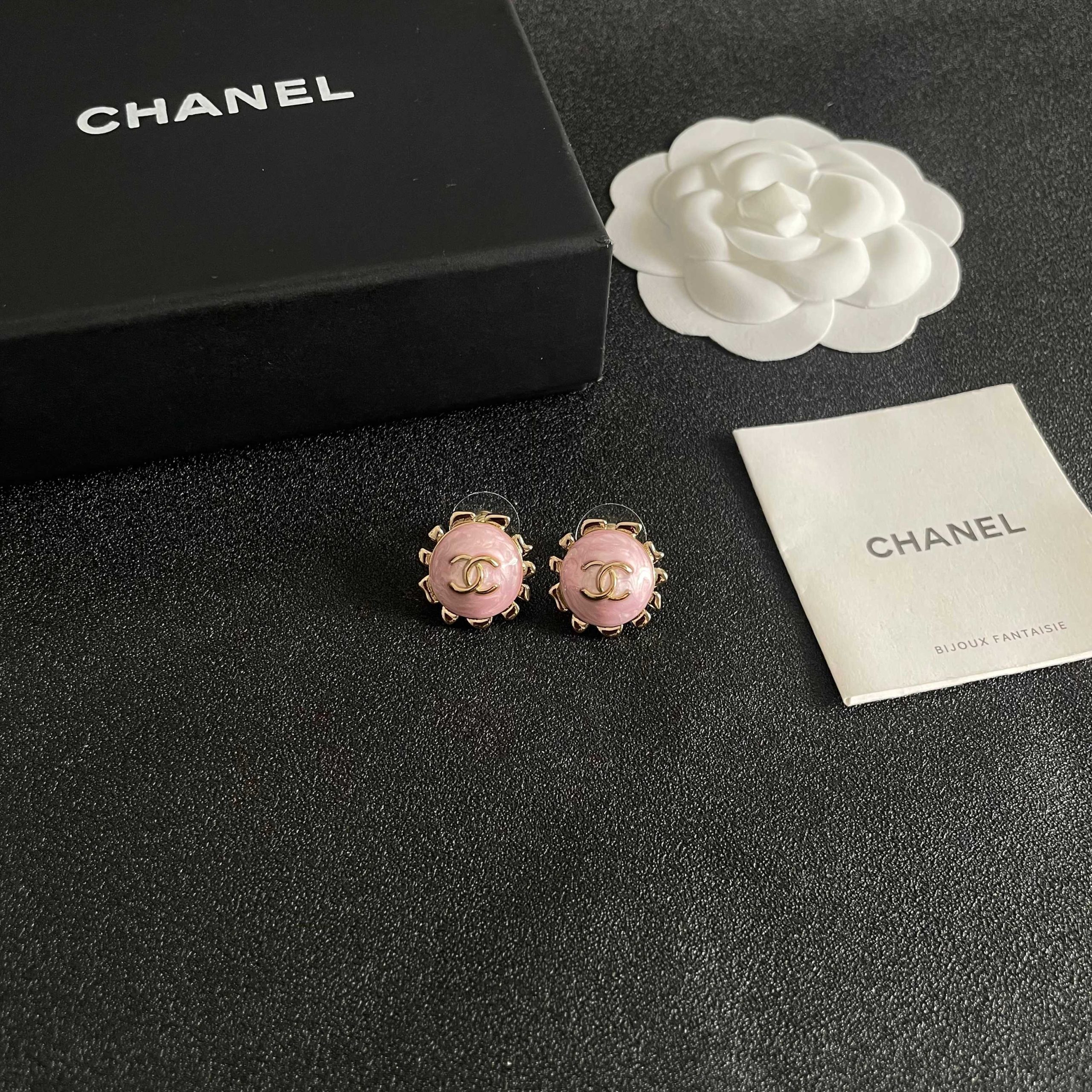 Chanel高仿復古太阳花耳環 女款氣質百搭高端耳飾| 10 Chanel高仿復古太阳花耳環 女款氣質百搭高端耳飾