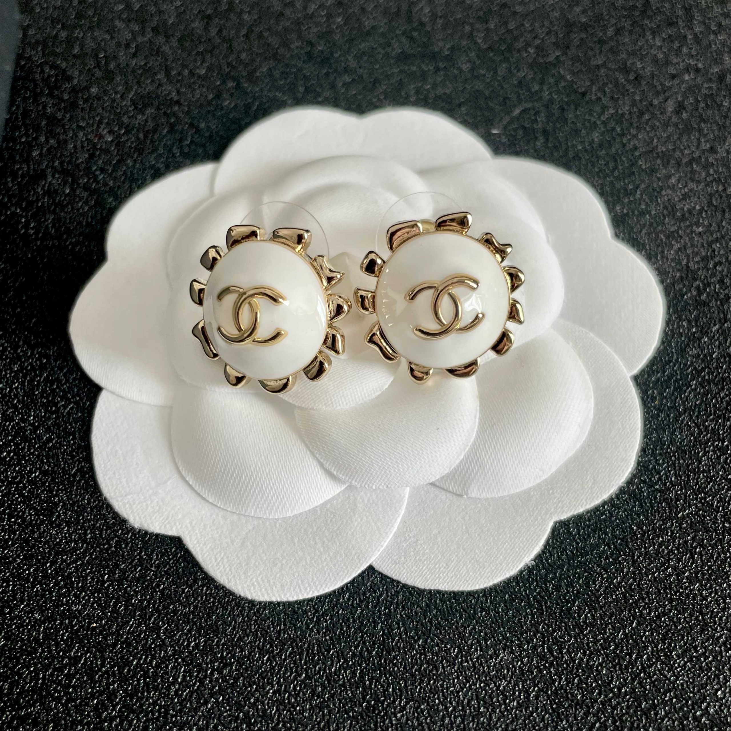 Chanel一比一圓形經典雙C耳環 女款簡約百搭耳釘| 9 Chanel一比一圓形經典雙C耳環 女款簡約百搭耳釘