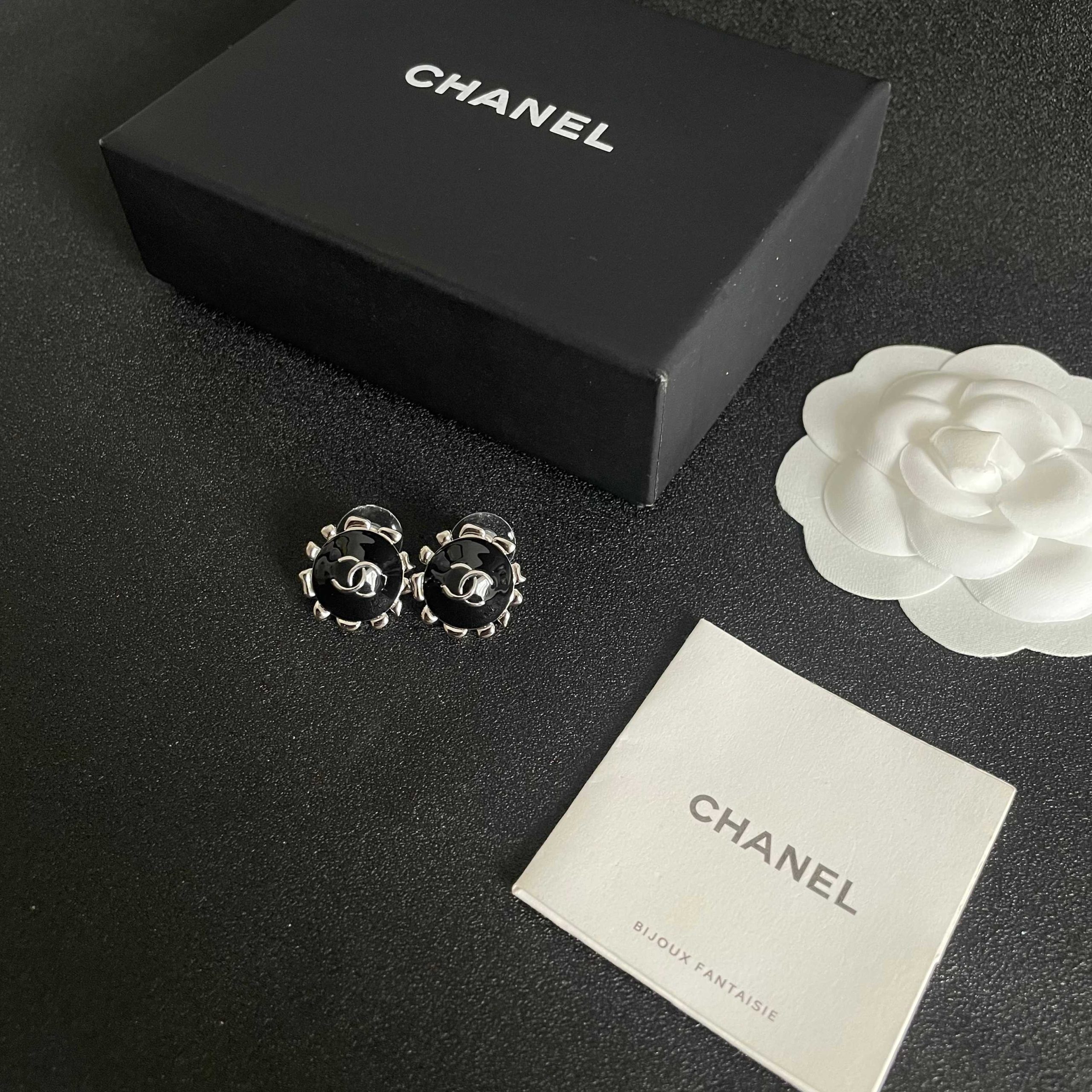 Chanel黑色復古雙C耳環 氣質高仿時尚耳飾| 11 Chanel黑色復古雙C耳環 氣質高仿時尚耳飾