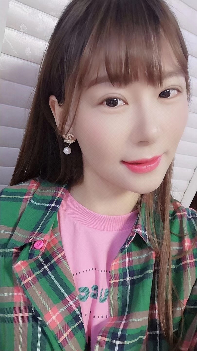 Chanel 高仿 女款經典雙C耳釘 簡約百搭款| 8 Chanel 高仿 女款經典雙C耳釘 簡約百搭款