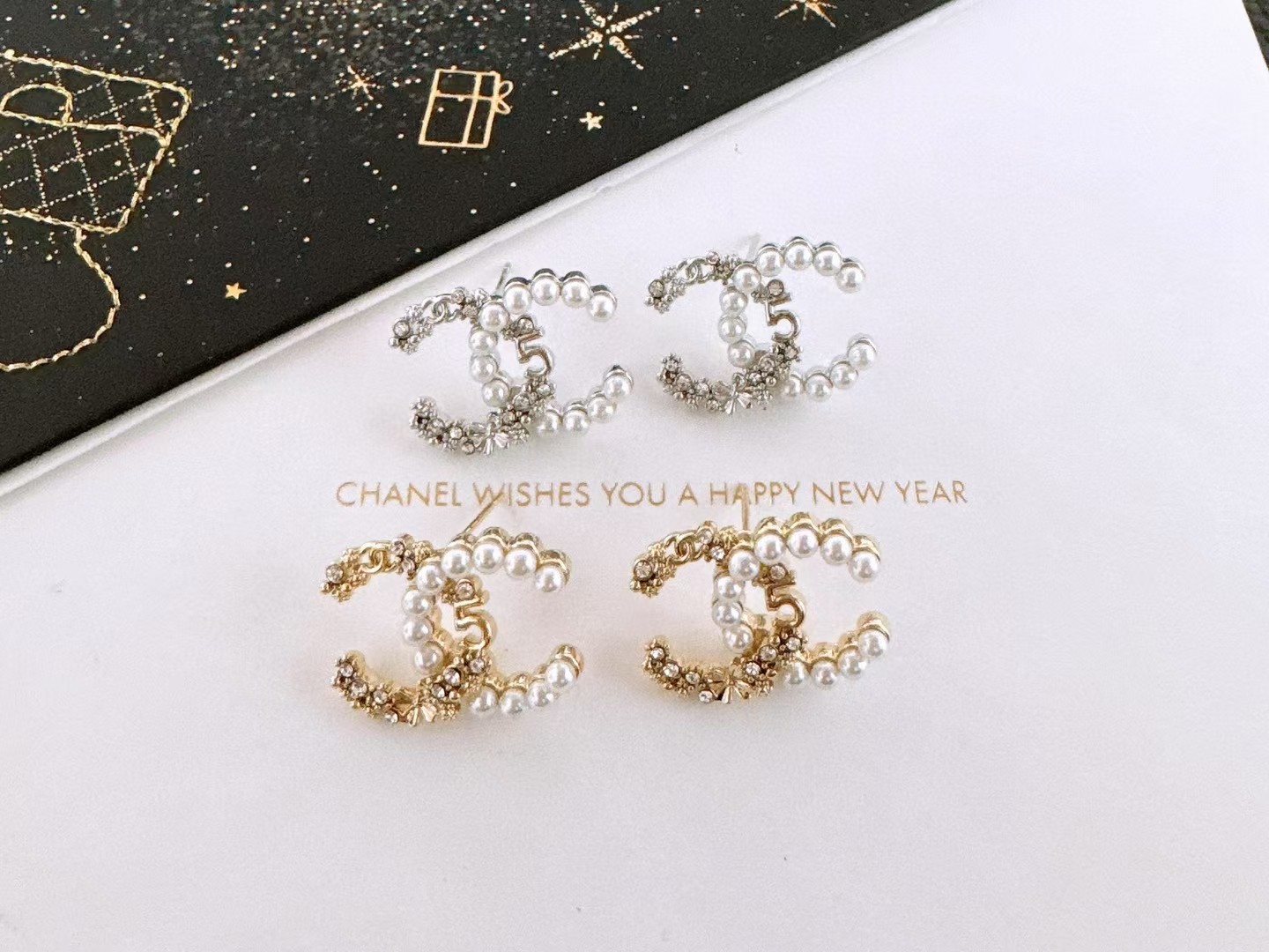 Chanel 高仿 珍珠雙C耳環 復古優雅氣質款 高級感耳飾推薦| 9 Chanel 高仿 珍珠雙C耳環 復古優雅氣質款 高級感耳飾推薦