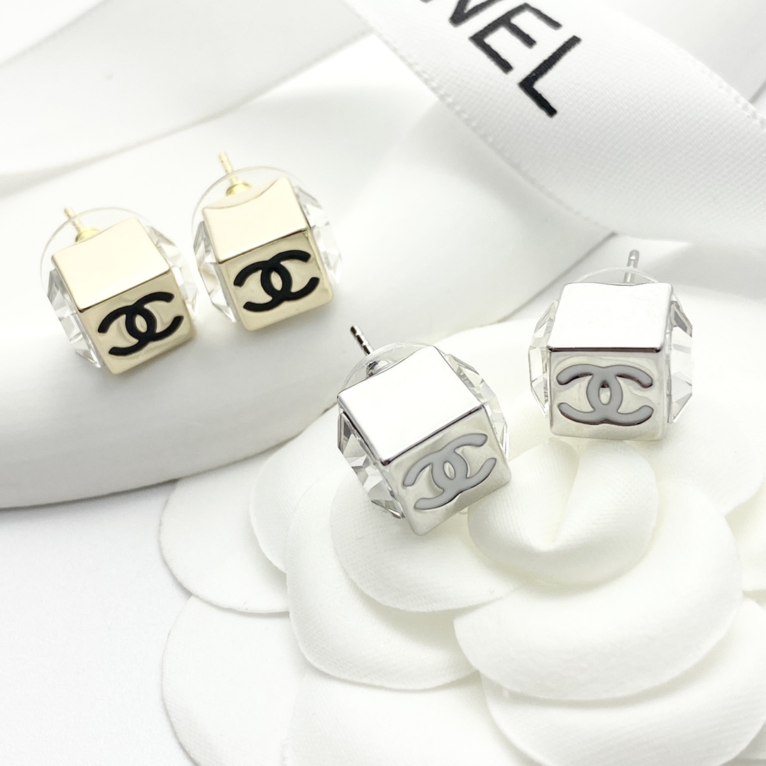 Chanel 原單 小方塊雙C耳釘 極簡設計 高級感百搭耳飾| 7 Chanel 原單 小方塊雙C耳釘 極簡設計 高級感百搭耳飾