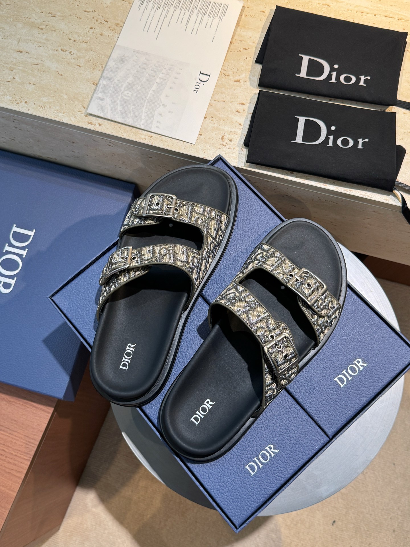 Dior 一比一 男款Oblique雙扣拖鞋 經典緹花休閒百搭款| 11 Dior 一比一 男款Oblique雙扣拖鞋 經典緹花休閒百搭款