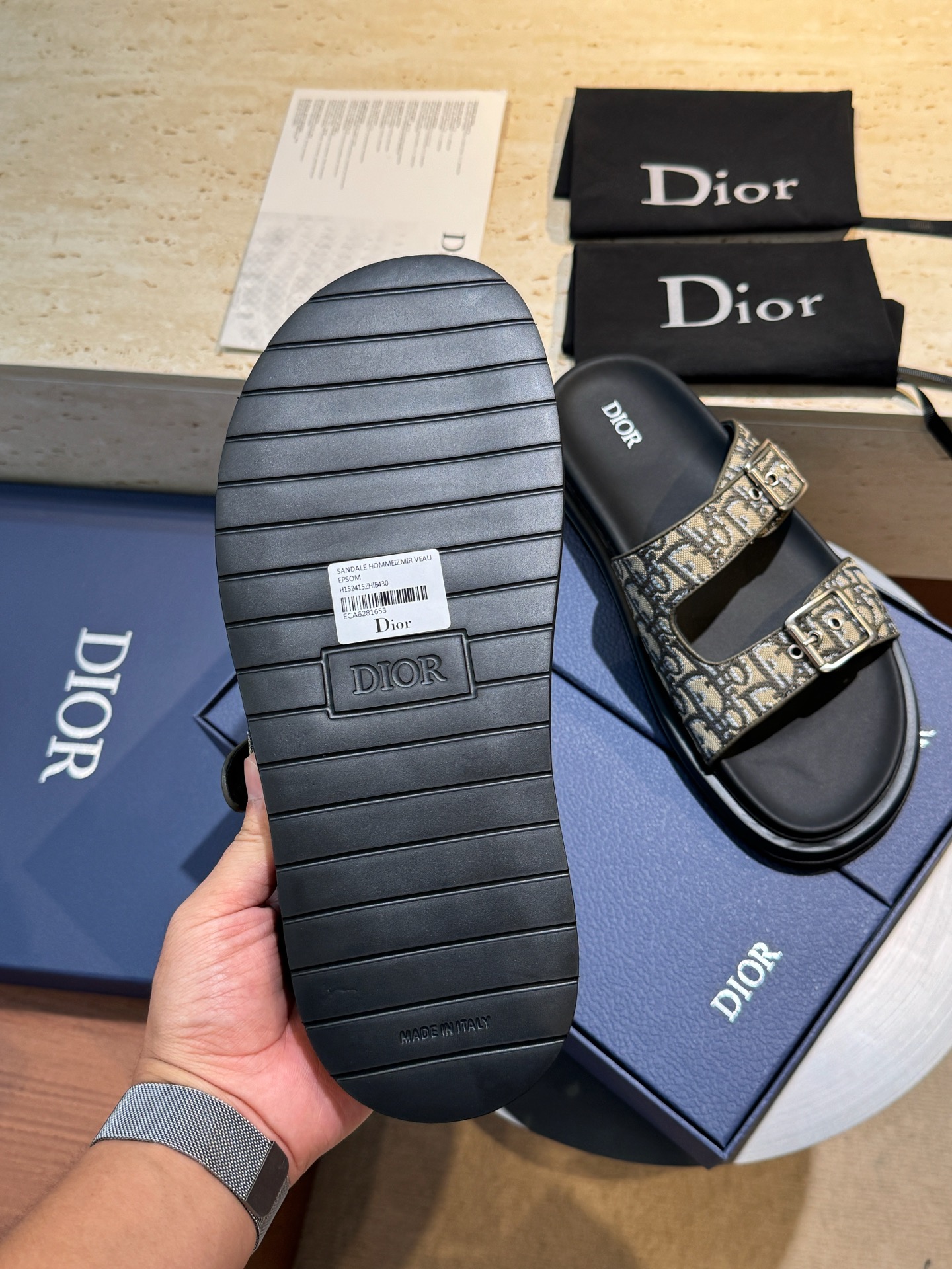 Dior 一比一 男款Oblique雙扣拖鞋 經典緹花休閒百搭款| 10 Dior 一比一 男款Oblique雙扣拖鞋 經典緹花休閒百搭款