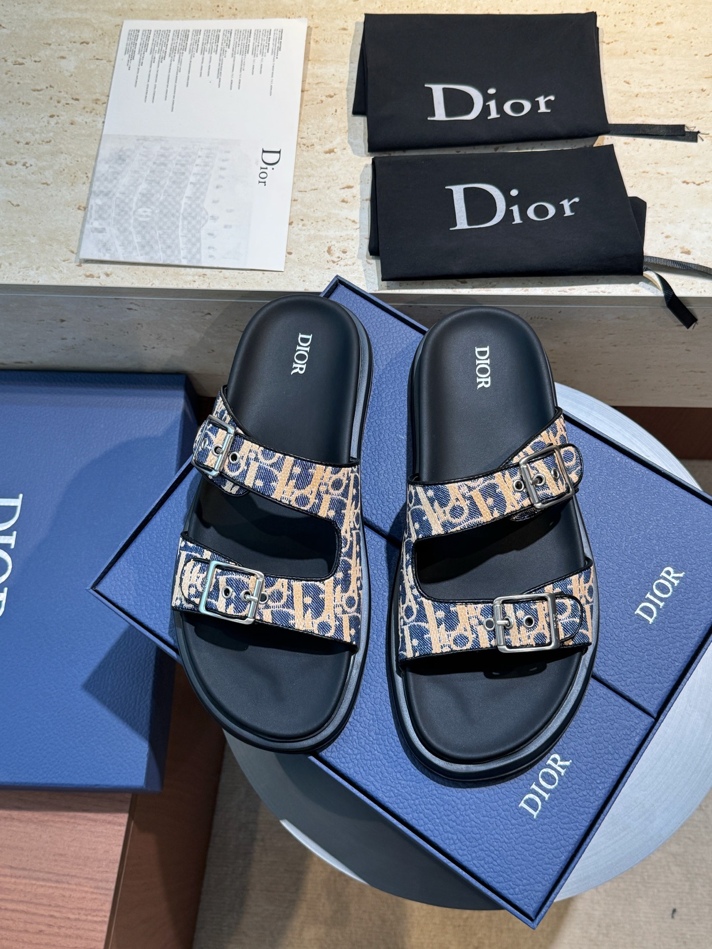 Dior 原單 男款黑色緹花雙扣拖鞋 低調潮流休閒款| 13 Dior 原單 男款黑色緹花雙扣拖鞋 低調潮流休閒款