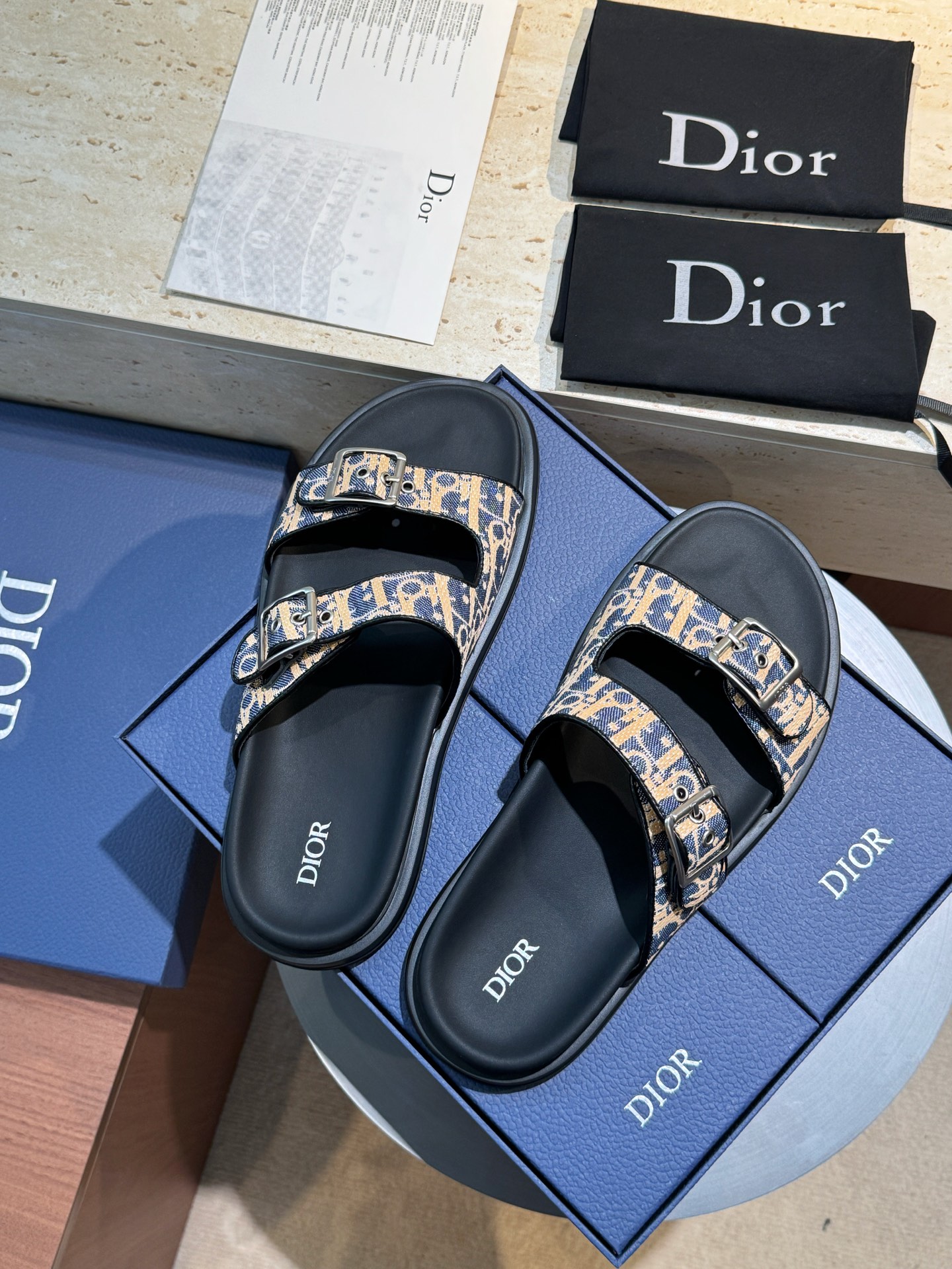 Dior 原單 男款黑色緹花雙扣拖鞋 低調潮流休閒款| 11 Dior 原單 男款黑色緹花雙扣拖鞋 低調潮流休閒款