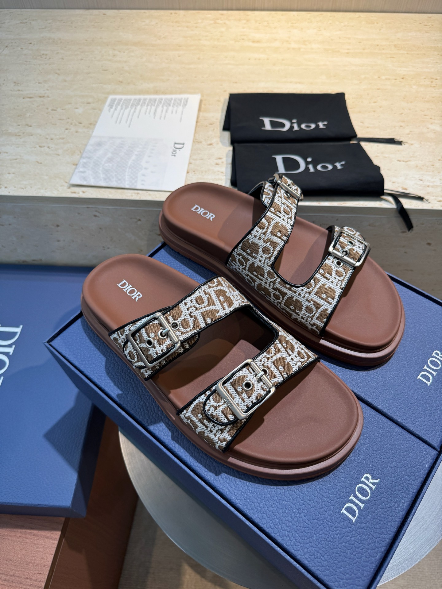 Dior 一比一 男款藍色緹花拖鞋 雙扣設計夏季潮流款