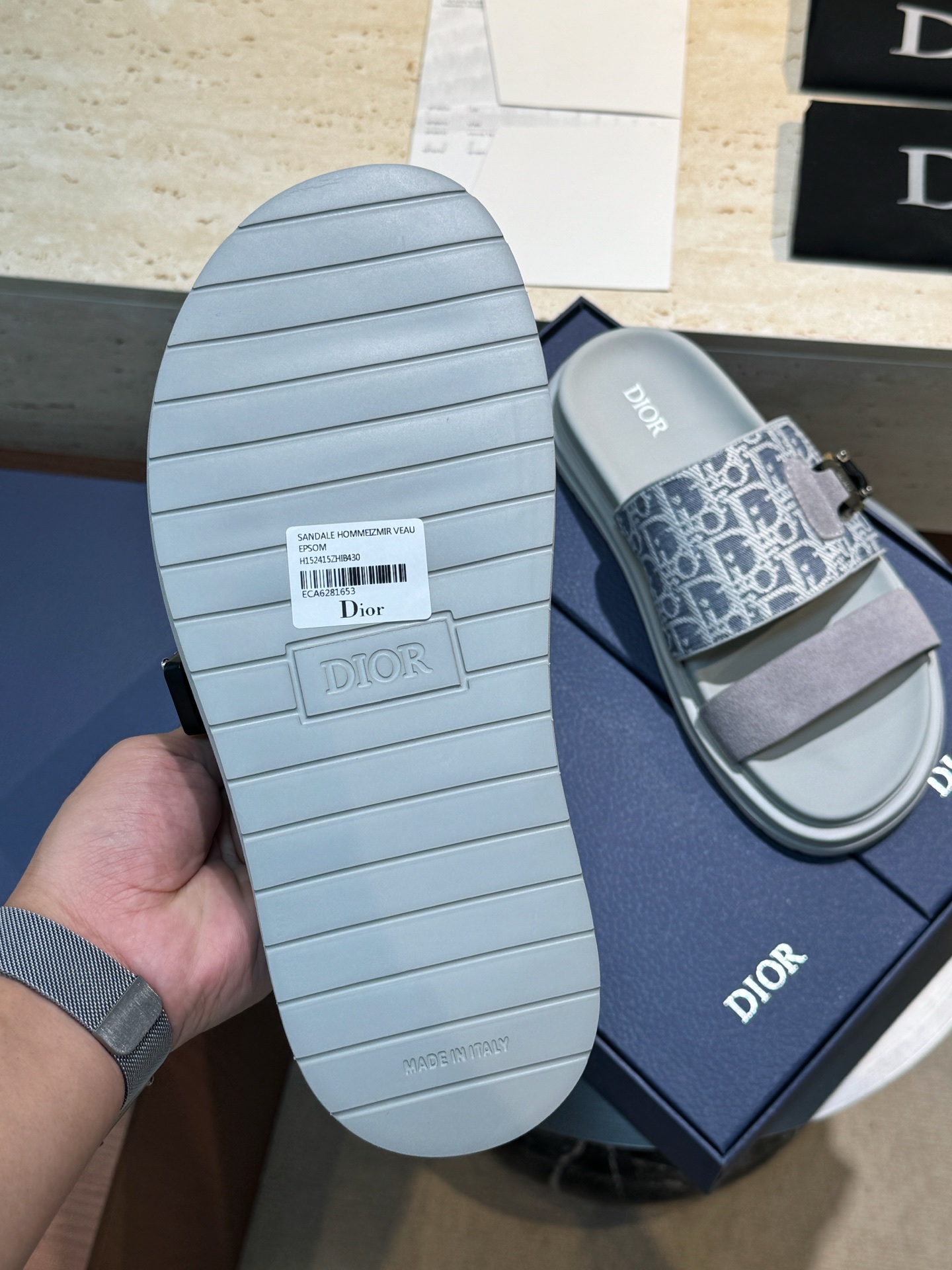 Dior 高仿 男款灰藍緹花拼接拖鞋 雙帶設計休閒潮流款| 10 Dior 高仿 男款灰藍緹花拼接拖鞋 雙帶設計休閒潮流款